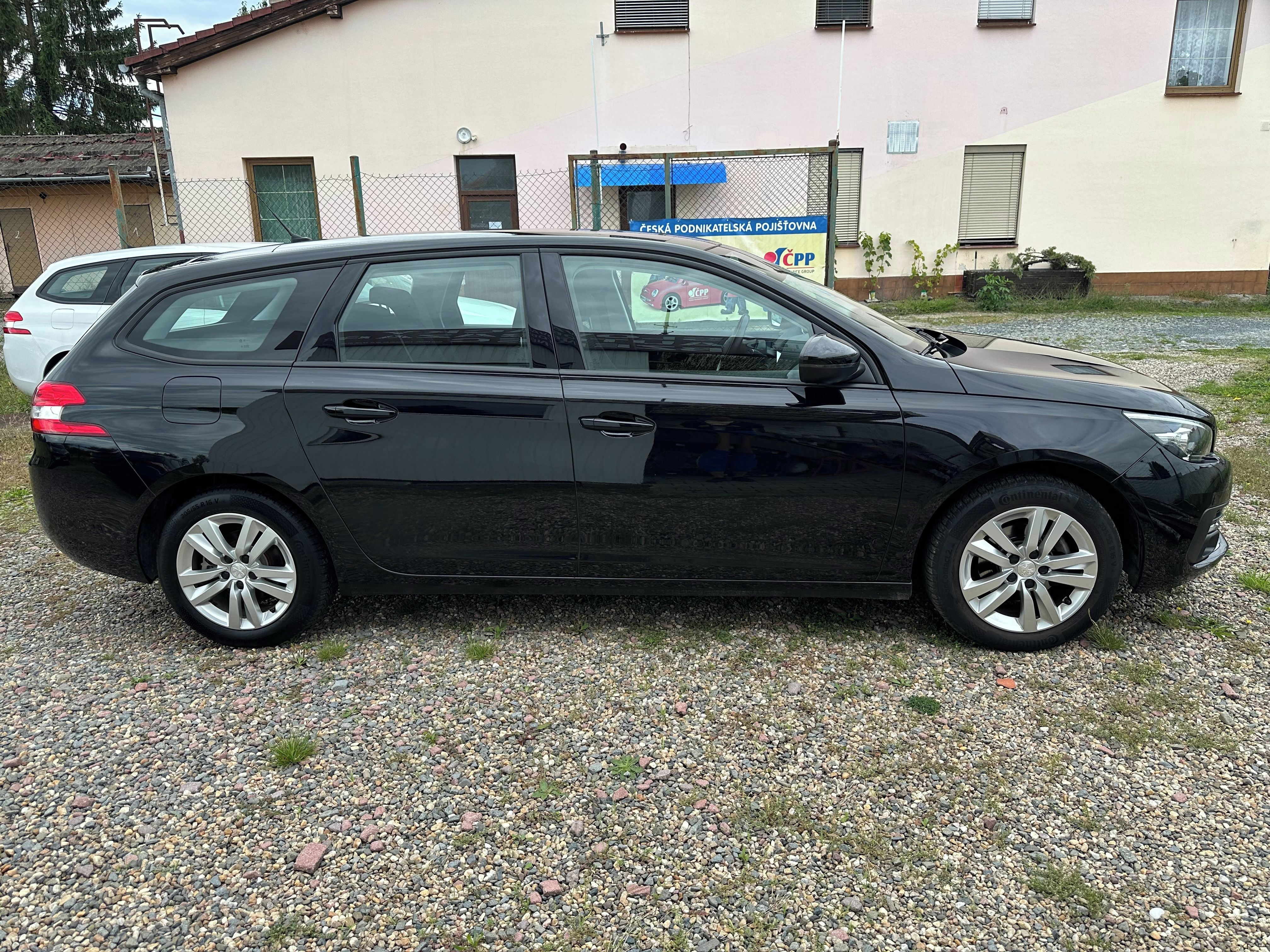 Peugeot 308, SW 1,2 PureTech NAVI, ALU KOLA - fotka 3