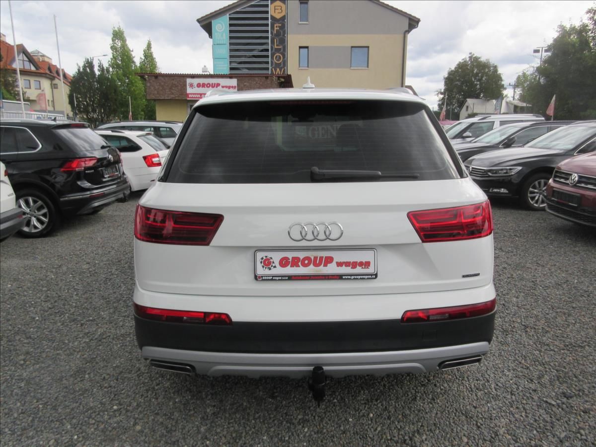 Audi Q7, 3,0 TDI quattro Tiptronic Top - fotka 5
