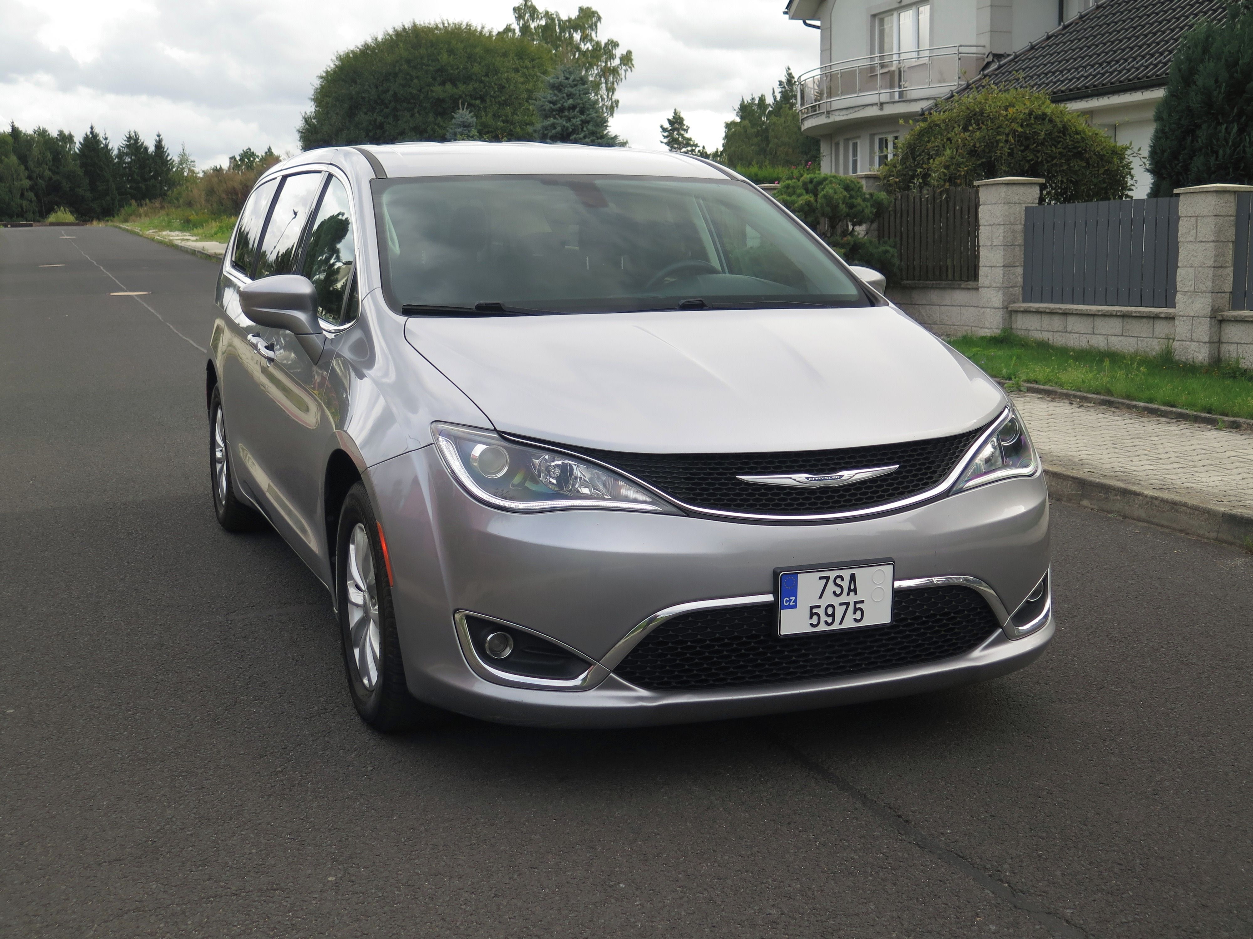 Chrysler Pacifica, 3.6 V6 DPH, 8.míst - fotka 4