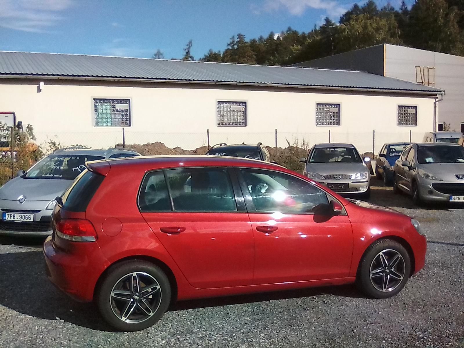 Volkswagen Golf, 1.4i 16V / 59KW, serviska - fotka 4