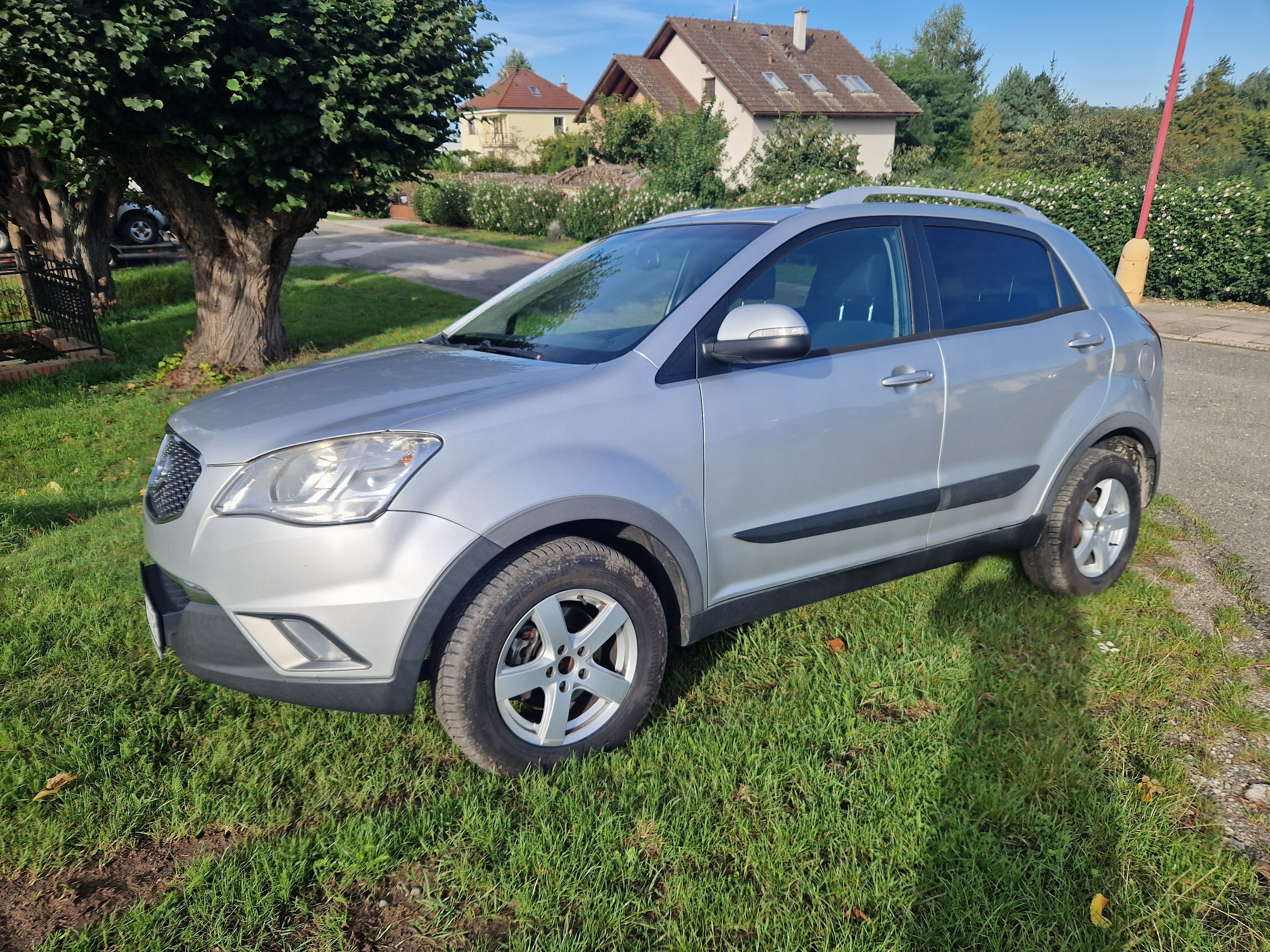 SsangYong Korando, 2.0 XDi  4x4 - fotka 2