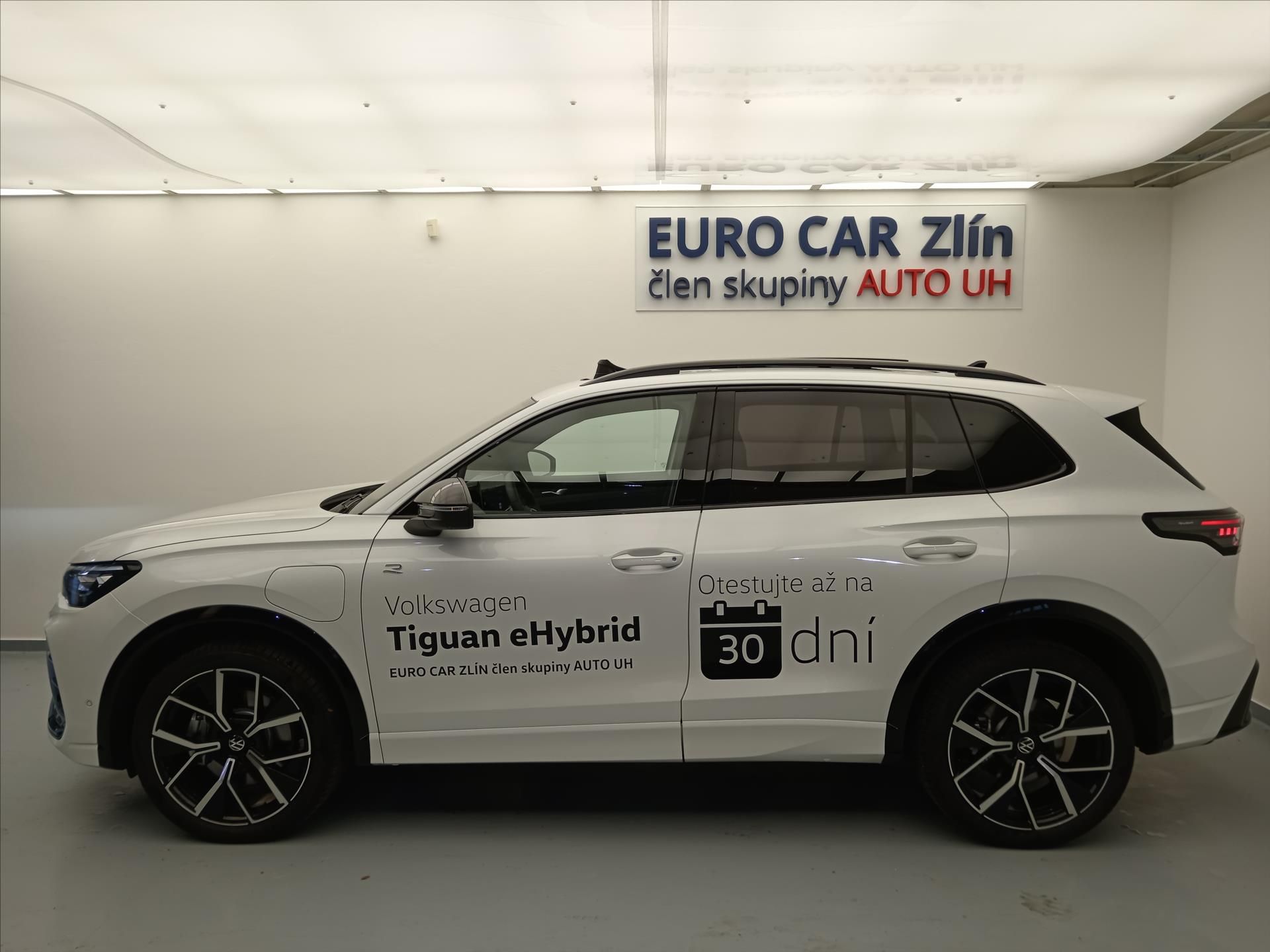 Volkswagen Tiguan, 1,5 RLine People 200kW eHybrid - fotka 3