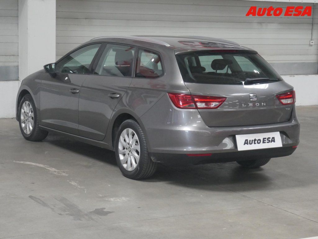 Seat Leon, 1.6 TDi,Style,LED - fotka 6
