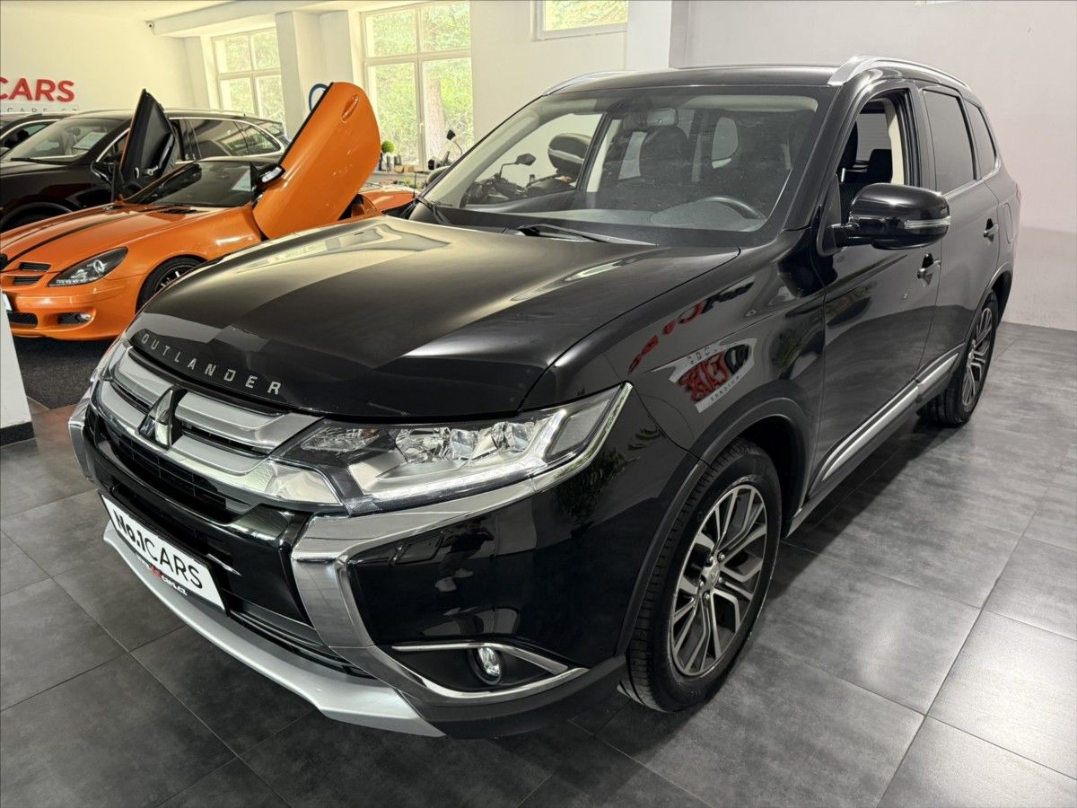 Mitsubishi Outlander, 2,3   DI-D 100 LET EDICE 7 MÍS - fotka 3