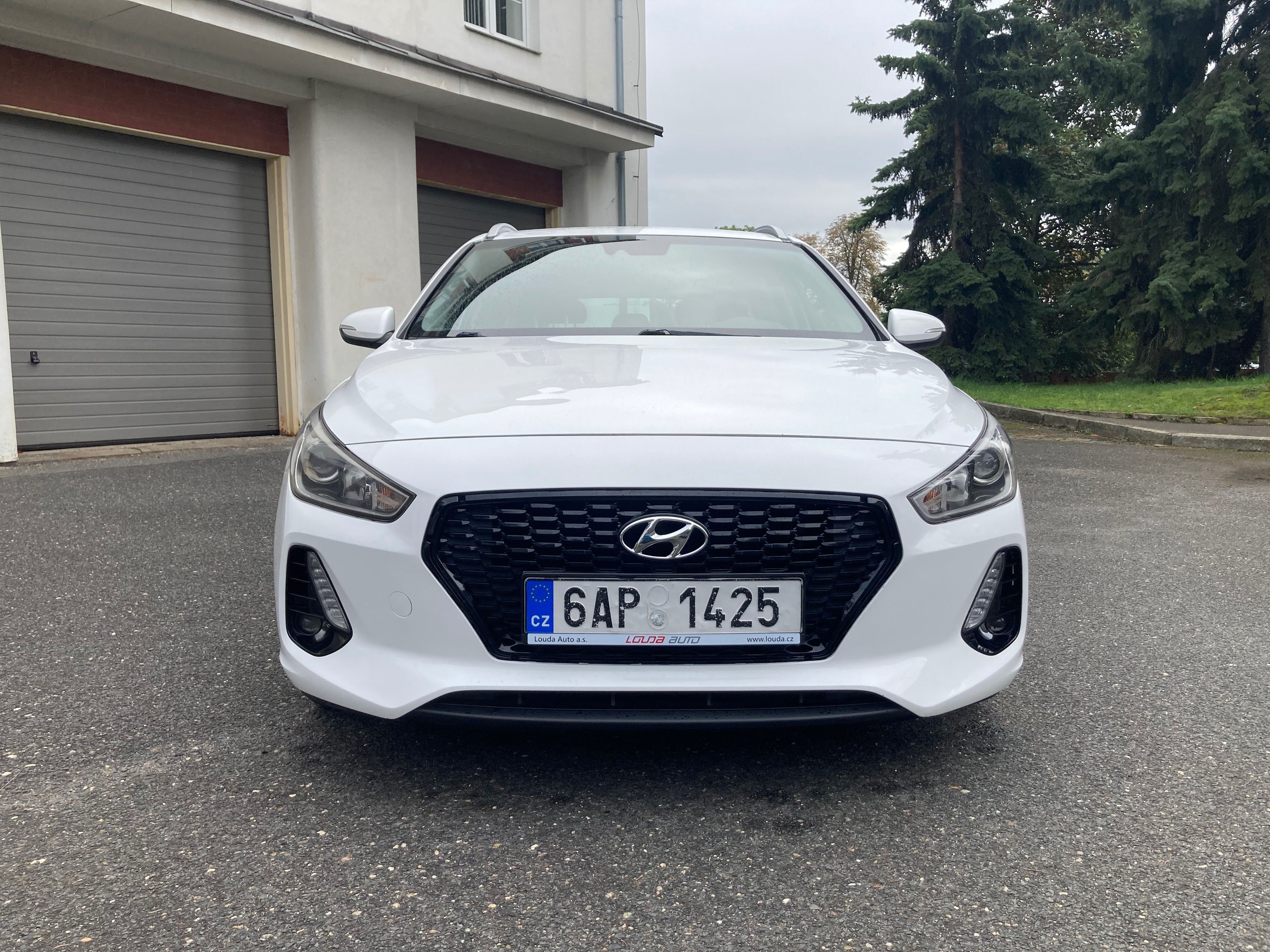 Hyundai i30, 1.0T-GDi 88kW TRIKOLOR ČR DPH - fotka 4