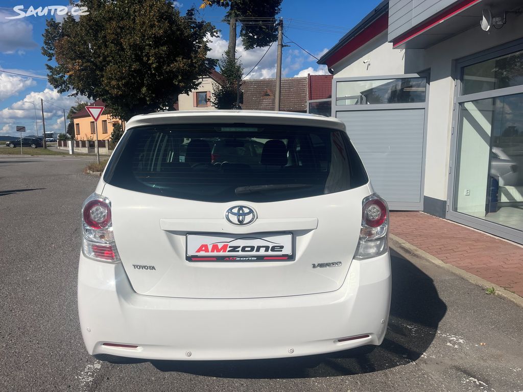 Toyota Verso, fotka 5