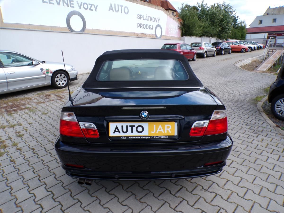BMW Řada 3, 2,2   320Ci - fotka 6