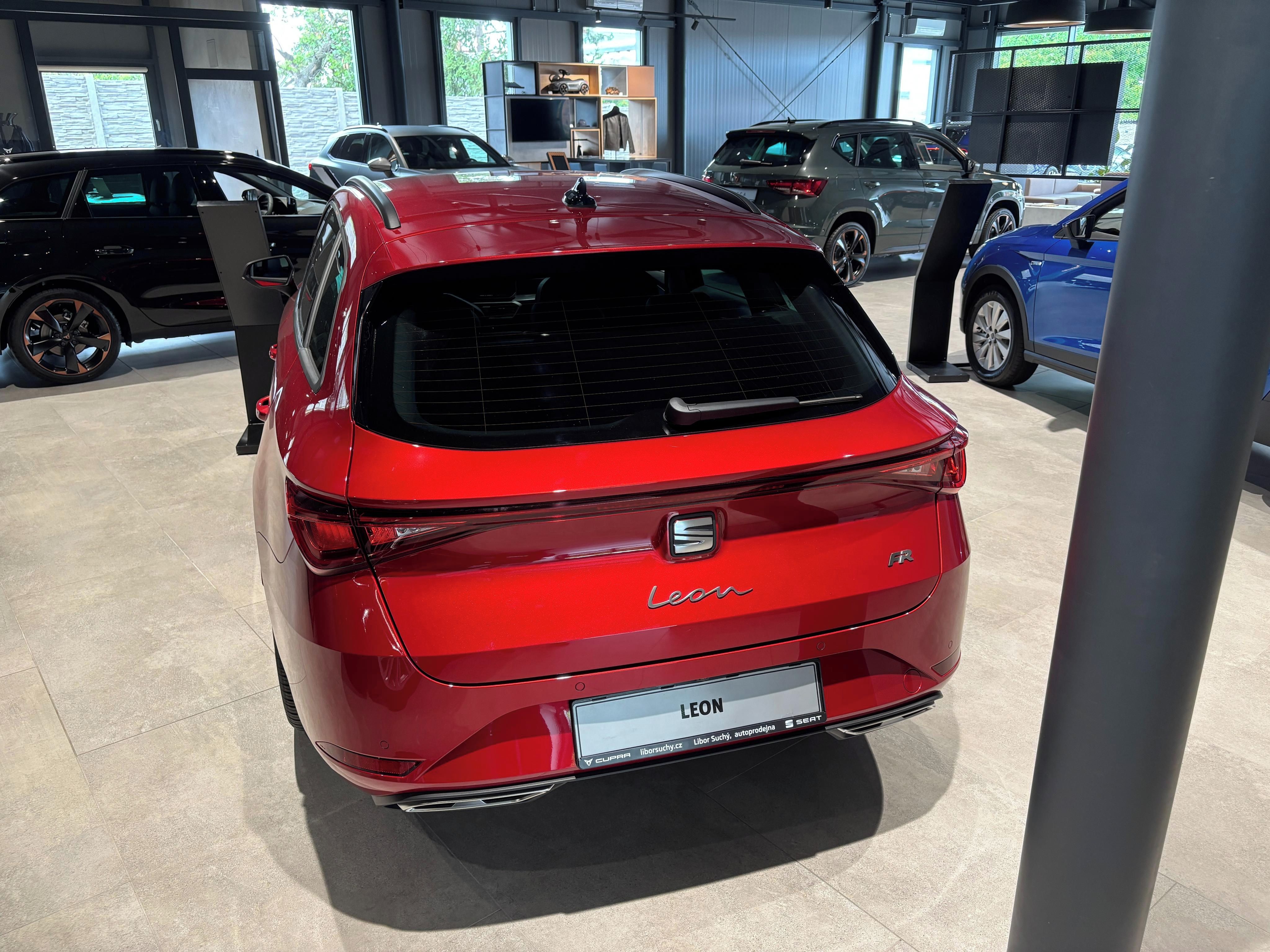 Seat Leon, FR 1.5 TSI 85 KW - fotka 4