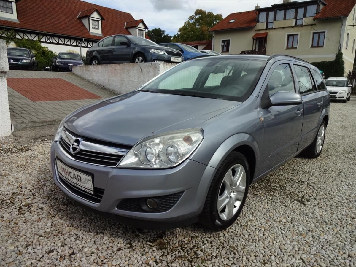 Opel Astra, 1,6i 85kW - fotka 3