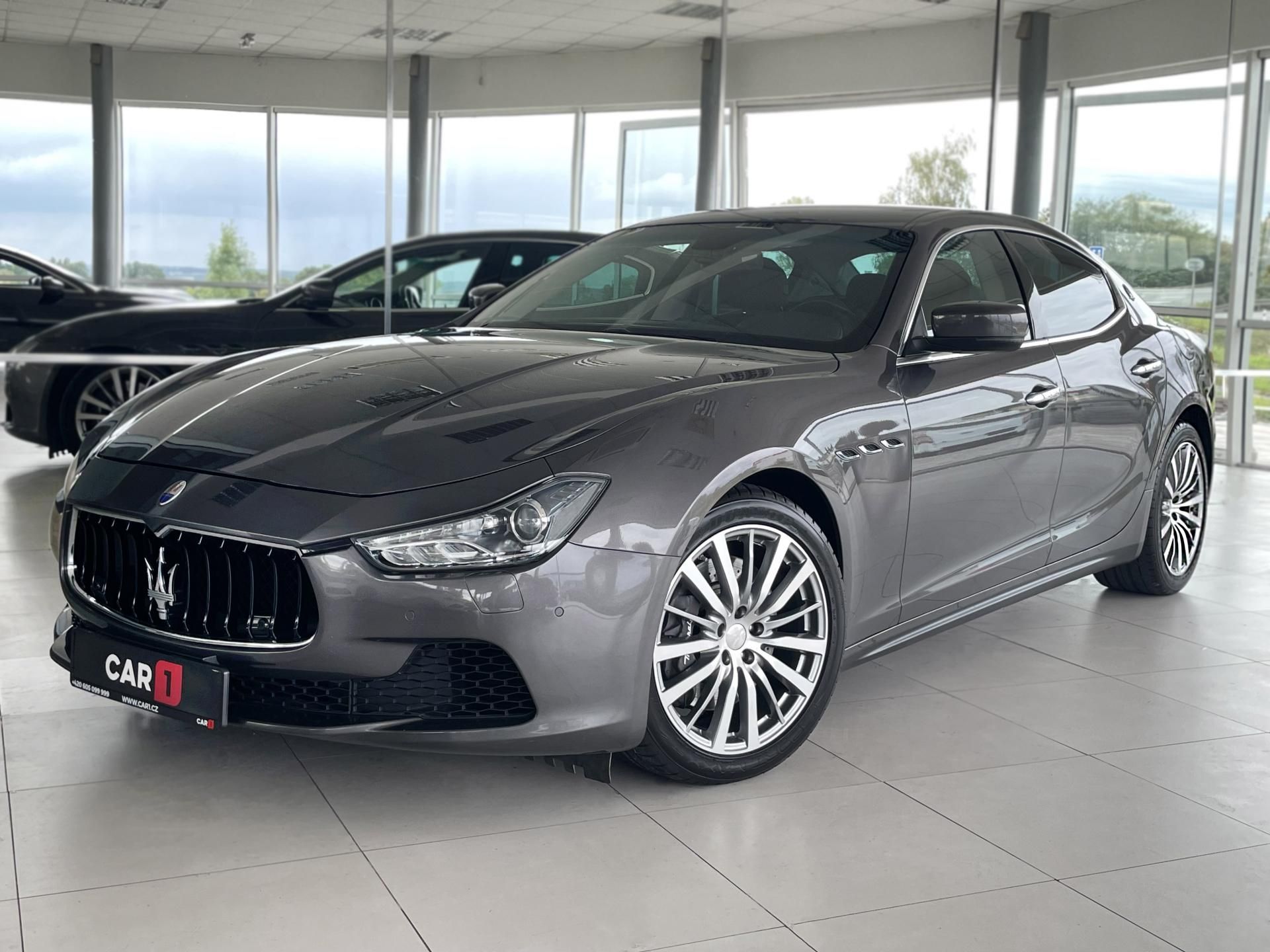Maserati Ghibli, SQ4 302kW*V6*KeyLess*TopStav