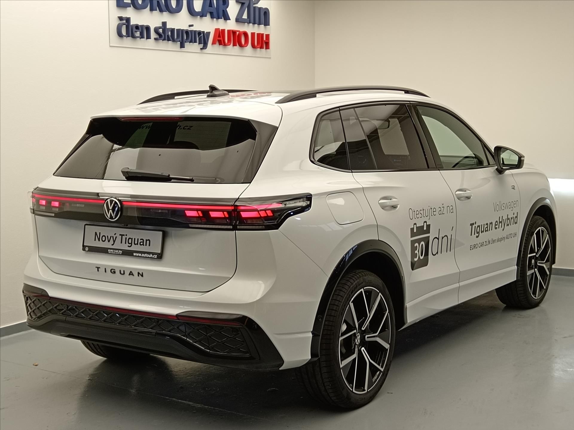 Volkswagen Tiguan, 1,5 RLine People 200kW eHybrid - fotka 6
