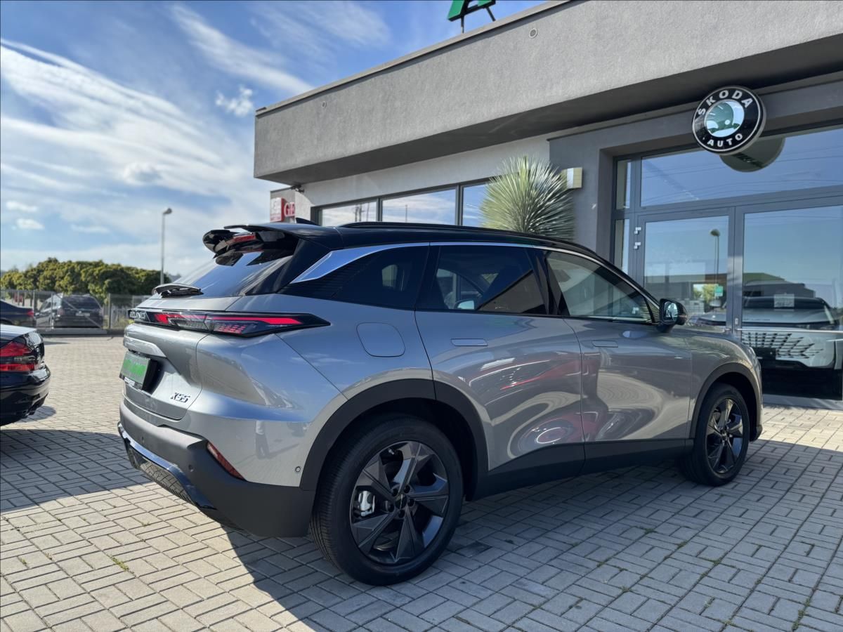 BAIC Beijing X55, 1,5   T 138kW AUT PANORAMA LED - fotka 6