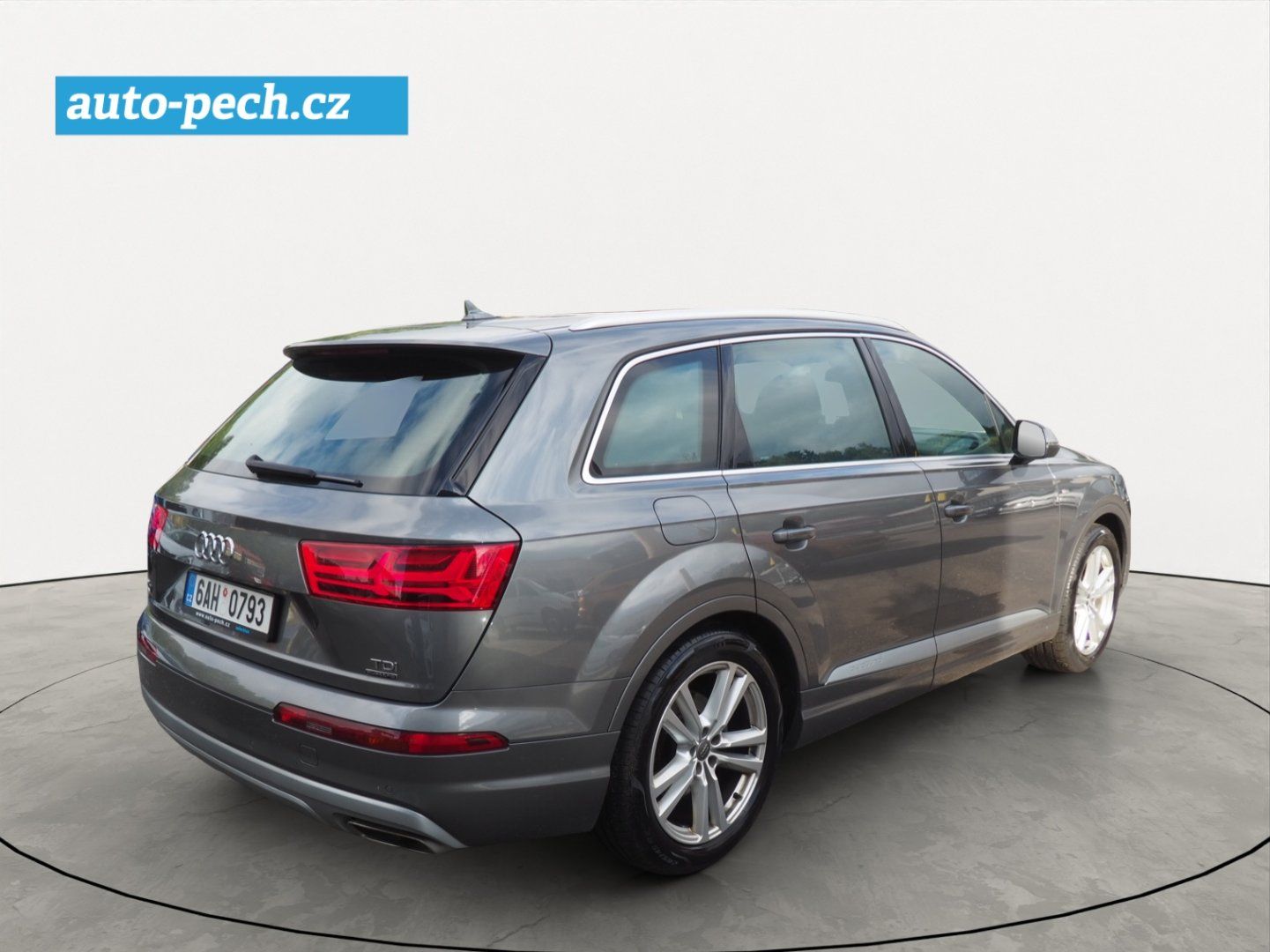 Audi Q7, 3.0 Quattro, S-Line, 1. Maj ČR - fotka 4
