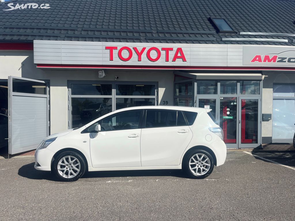 Toyota Verso, fotka 3