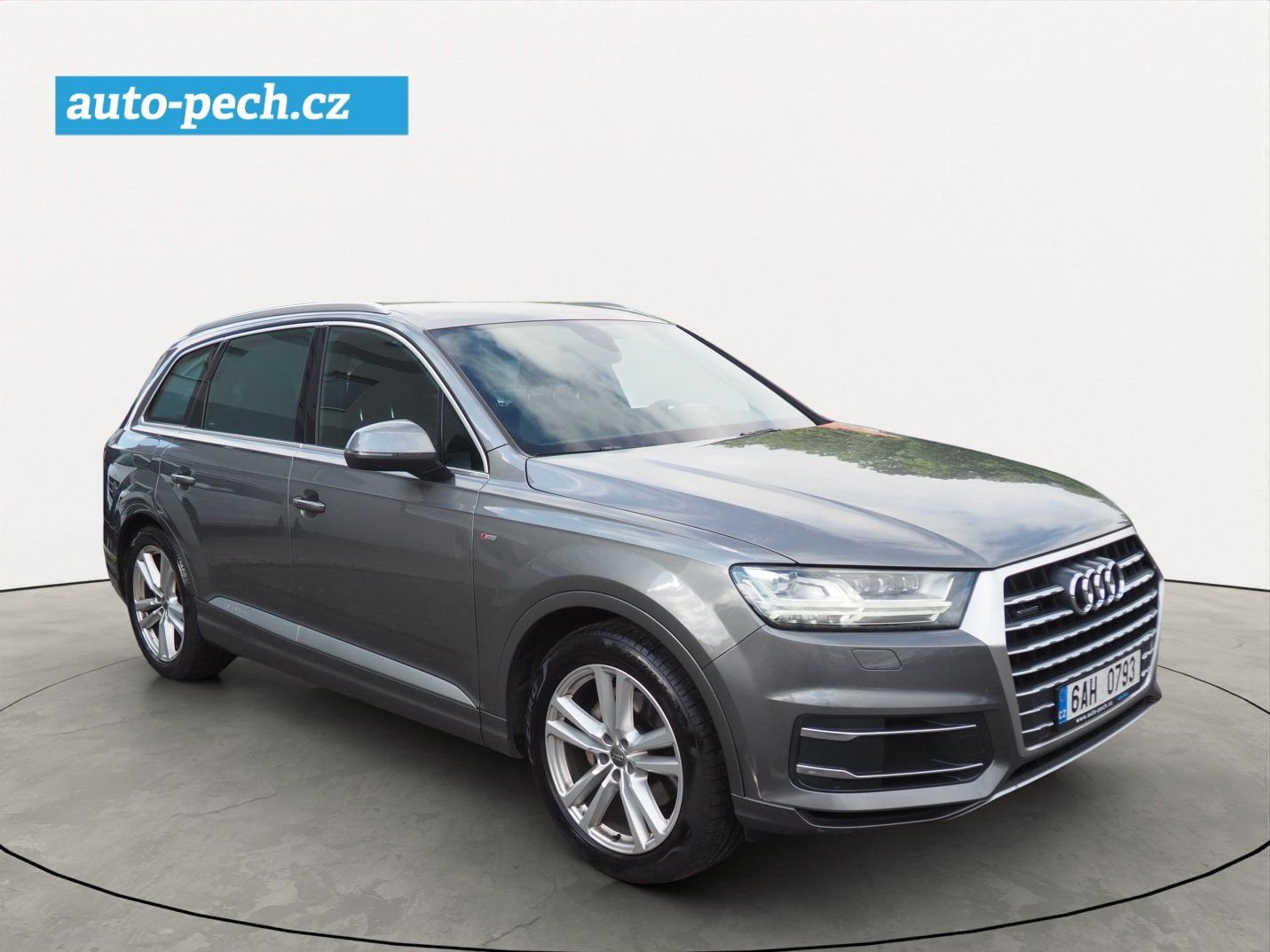 Audi Q7, 3.0 Quattro, S-Line, 1. Maj ČR - fotka 5
