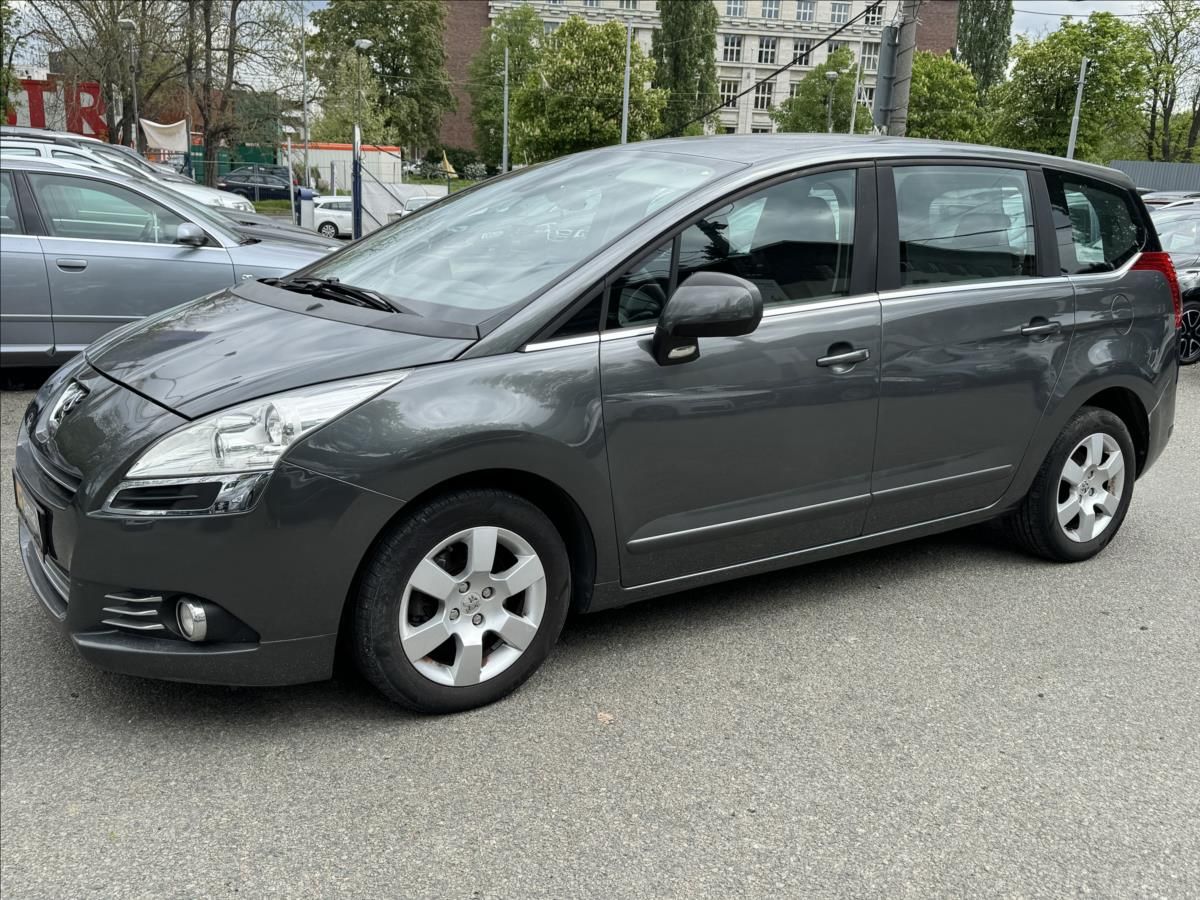 Peugeot 5008, 2,0 7.mist+plný servis peugeot - fotka 3