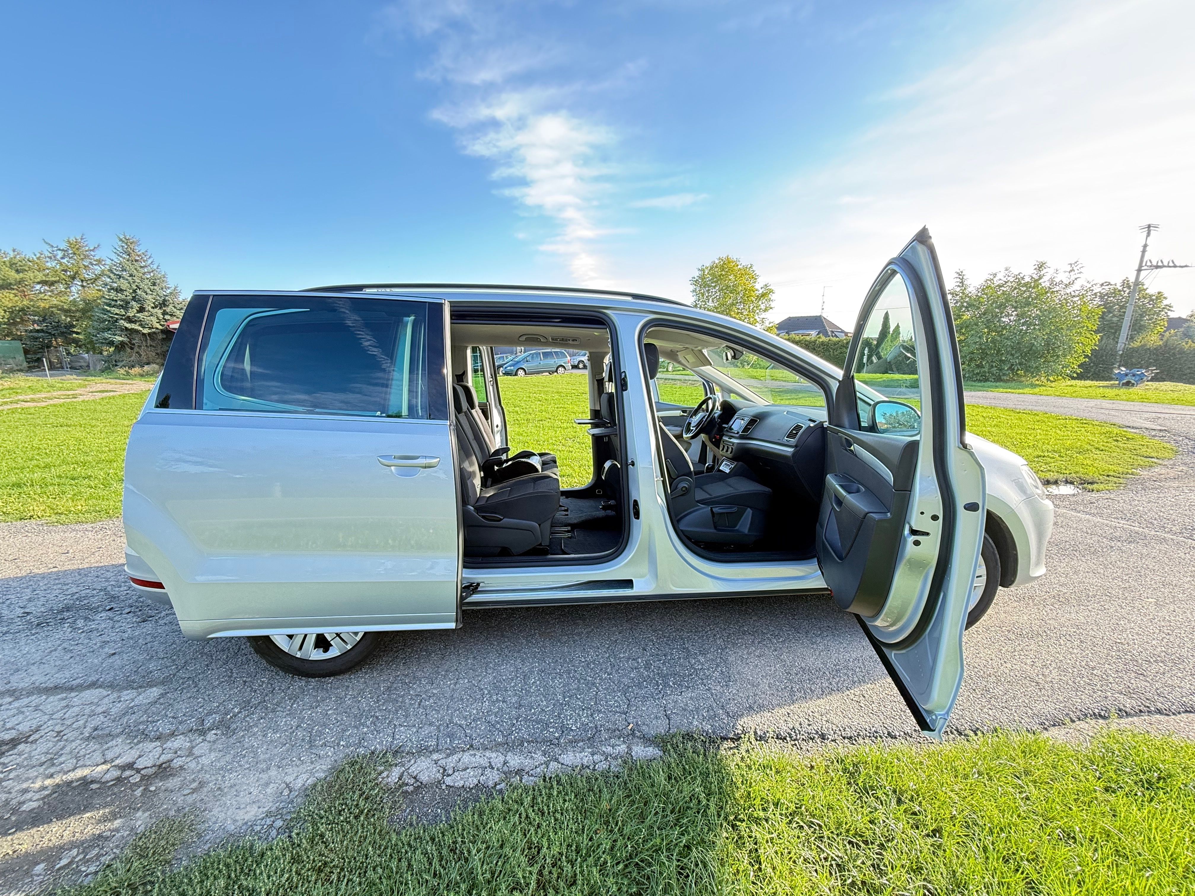 Volkswagen Sharan, Aktivní ACC,Kamera,F1, 2.0 - fotka 5