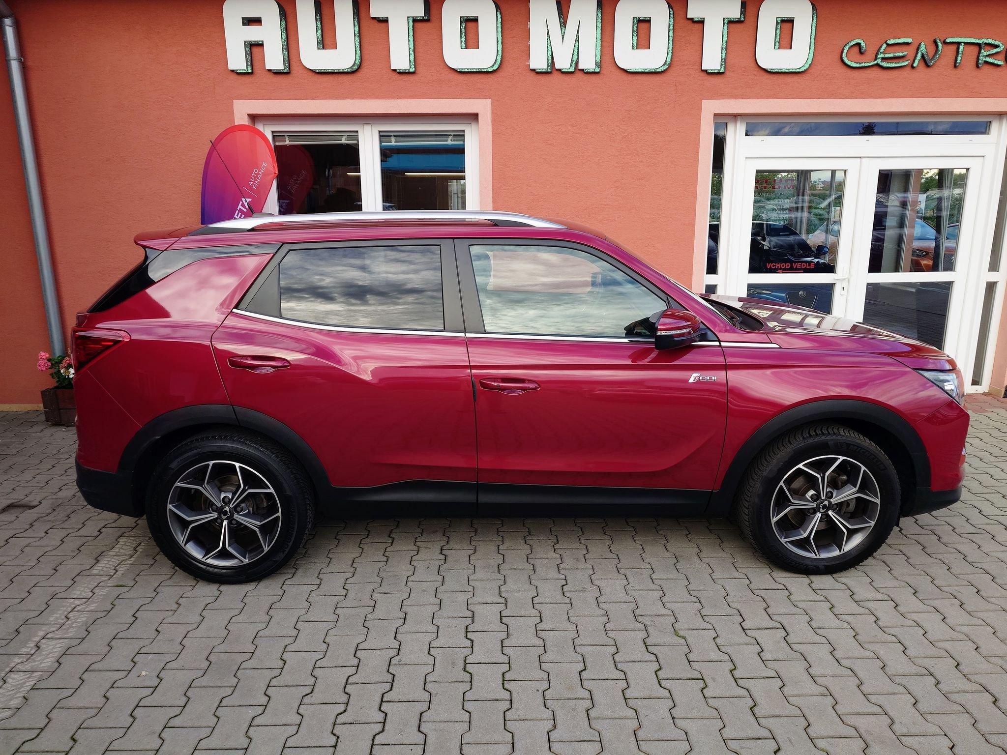 SsangYong Korando, 1.5 T-GDI Dream 4x2 120kW - fotka 5