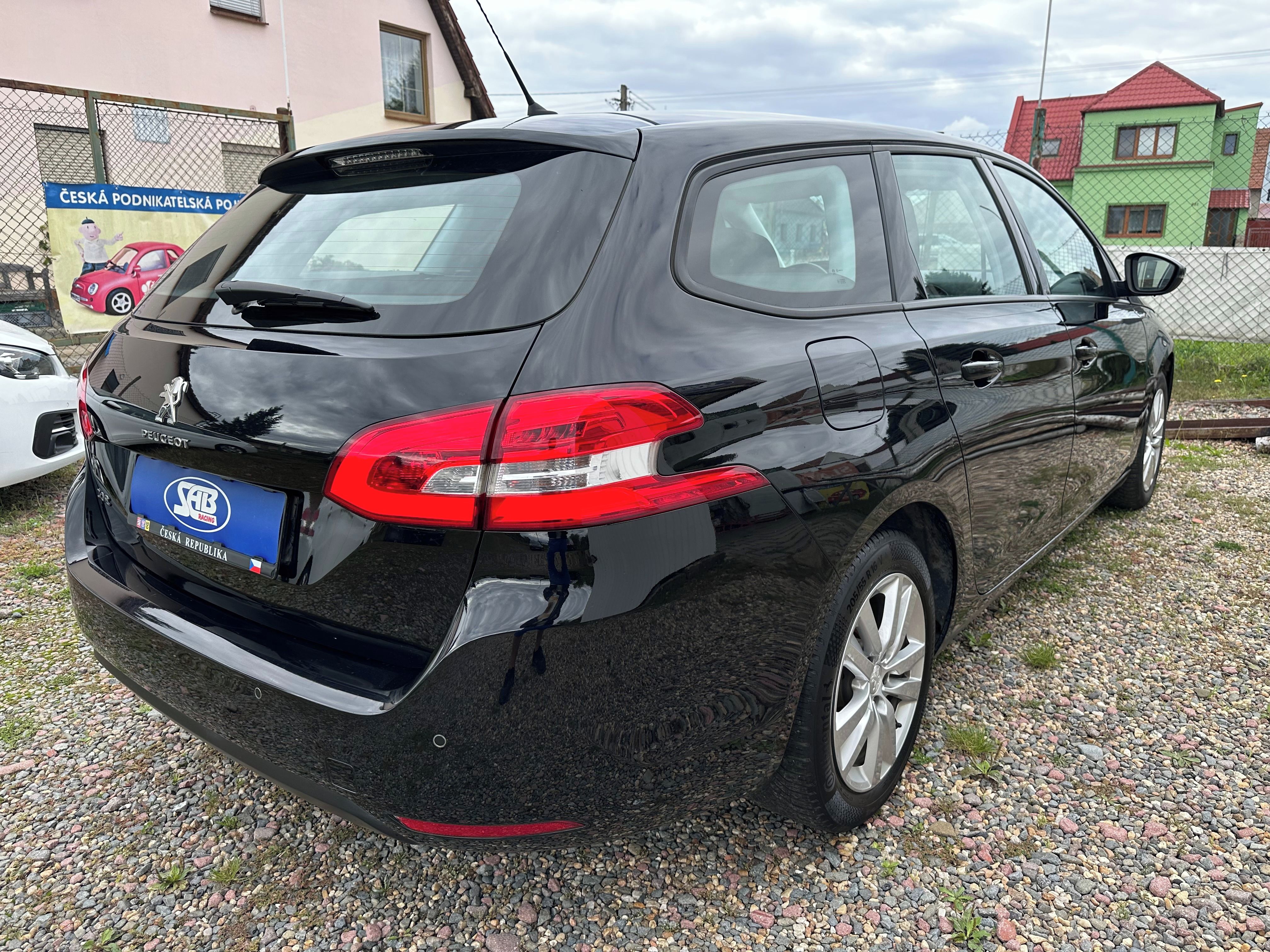 Peugeot 308, SW 1,2 PureTech NAVI, ALU KOLA - fotka 4