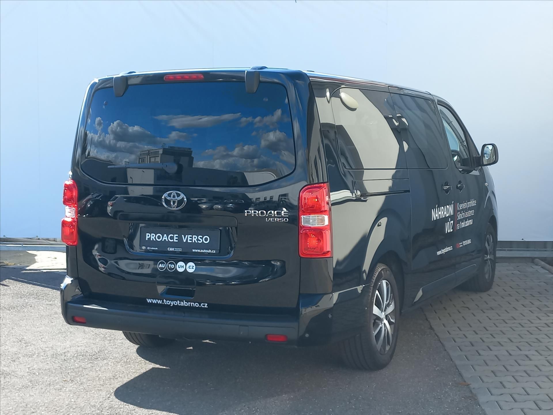 Toyota Proace Verso, 2,0 Diesel 177k  8st. A/T L2 - fotka 3
