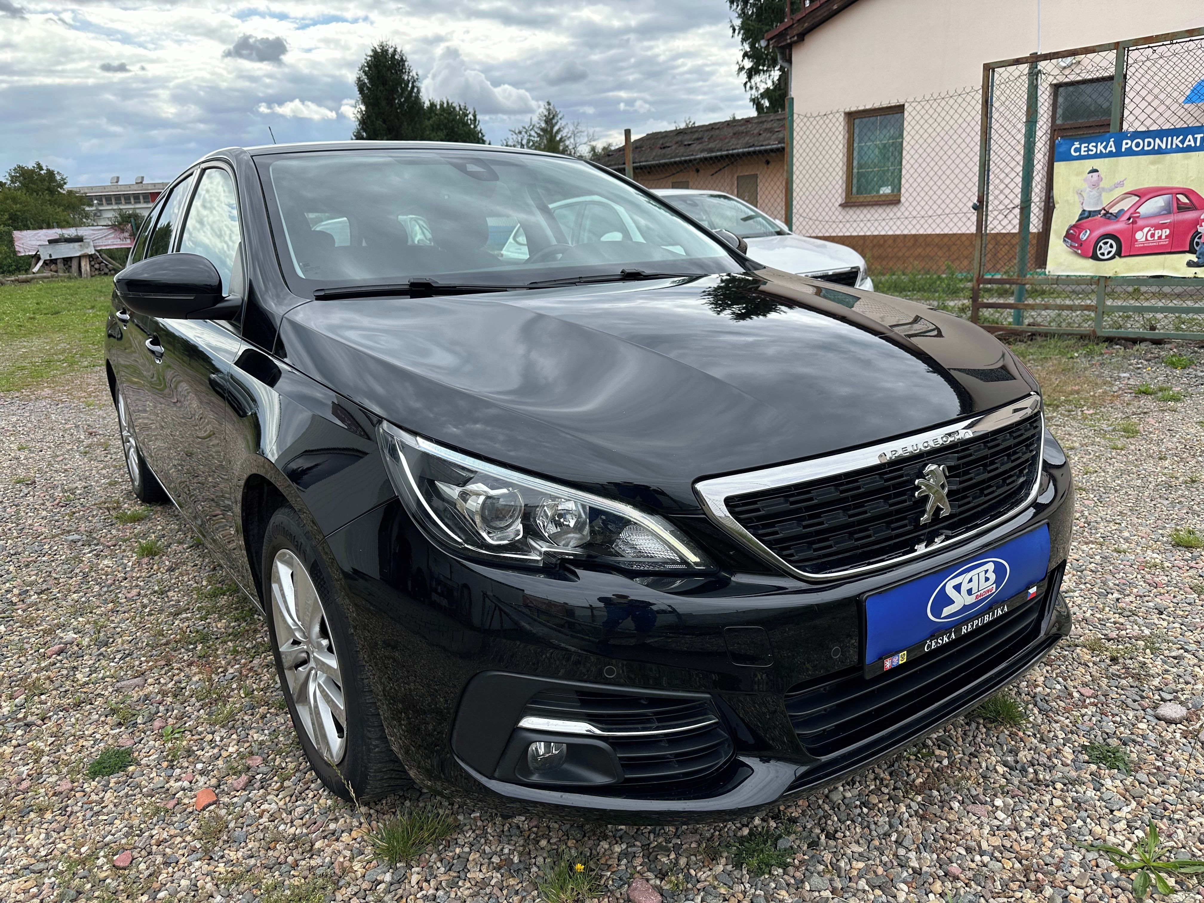 Peugeot 308, SW 1,2 PureTech NAVI, ALU KOLA - fotka 2