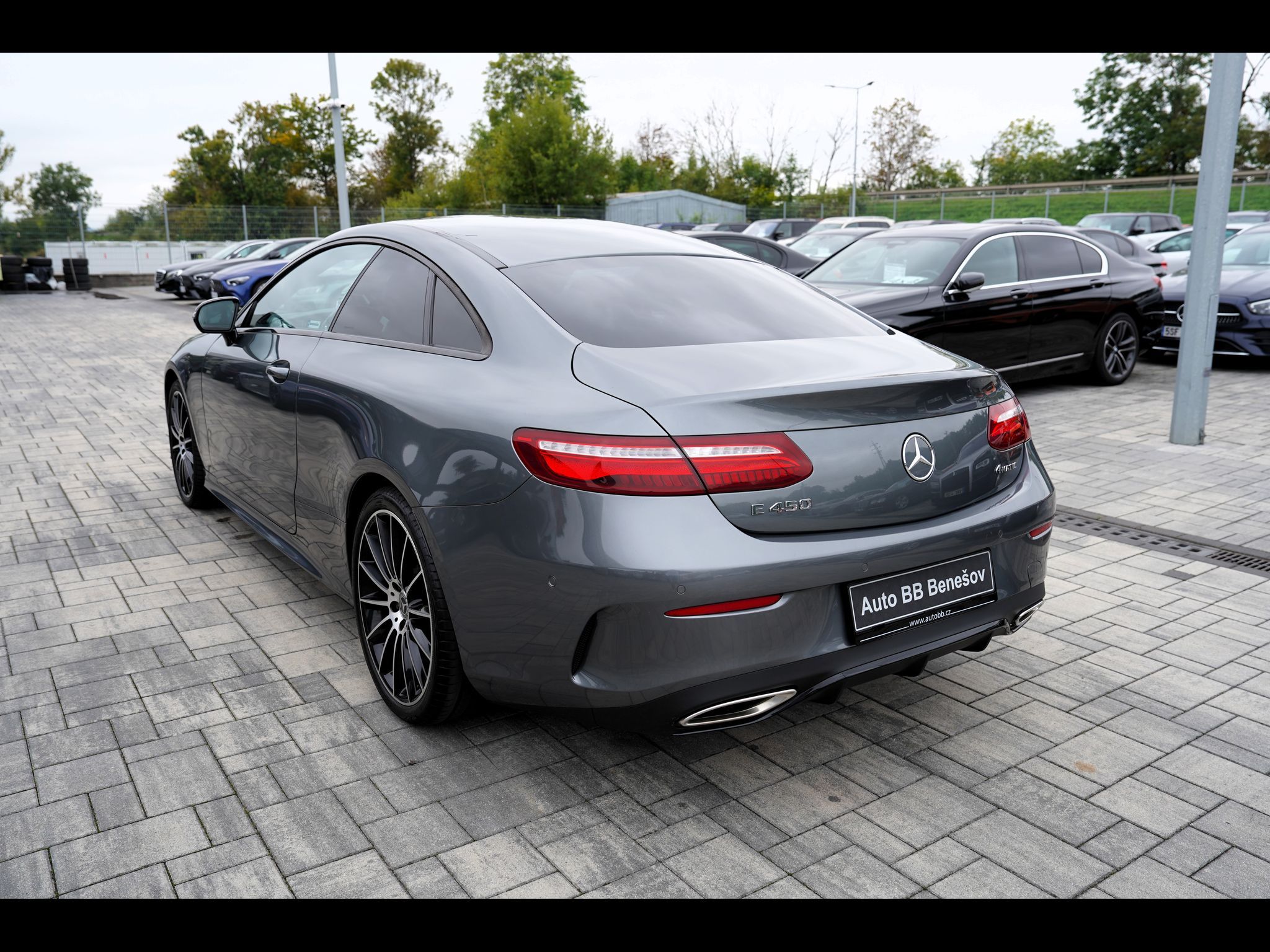 Mercedes-Benz Třídy E, E 450 AMG 4Matic+, 370PS - fotka 4