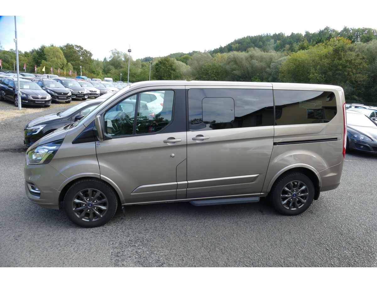 Ford Tourneo Custom, 2,0TDCI AUTOMAT TITANIUM - fotka 4