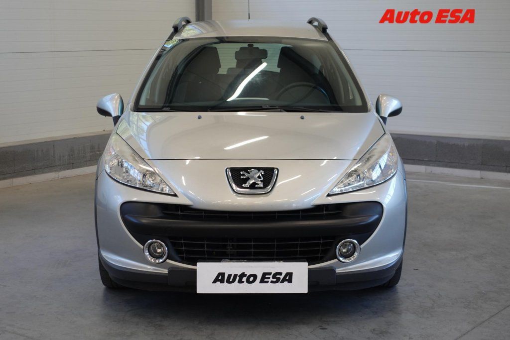 Peugeot 207, 1.4i,ČR,AC,park.čidla - fotka 2
