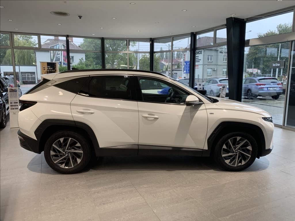 Hyundai Tucson, 1,6 CRDi MHEV 100kW Smart 4x2 - fotka 4