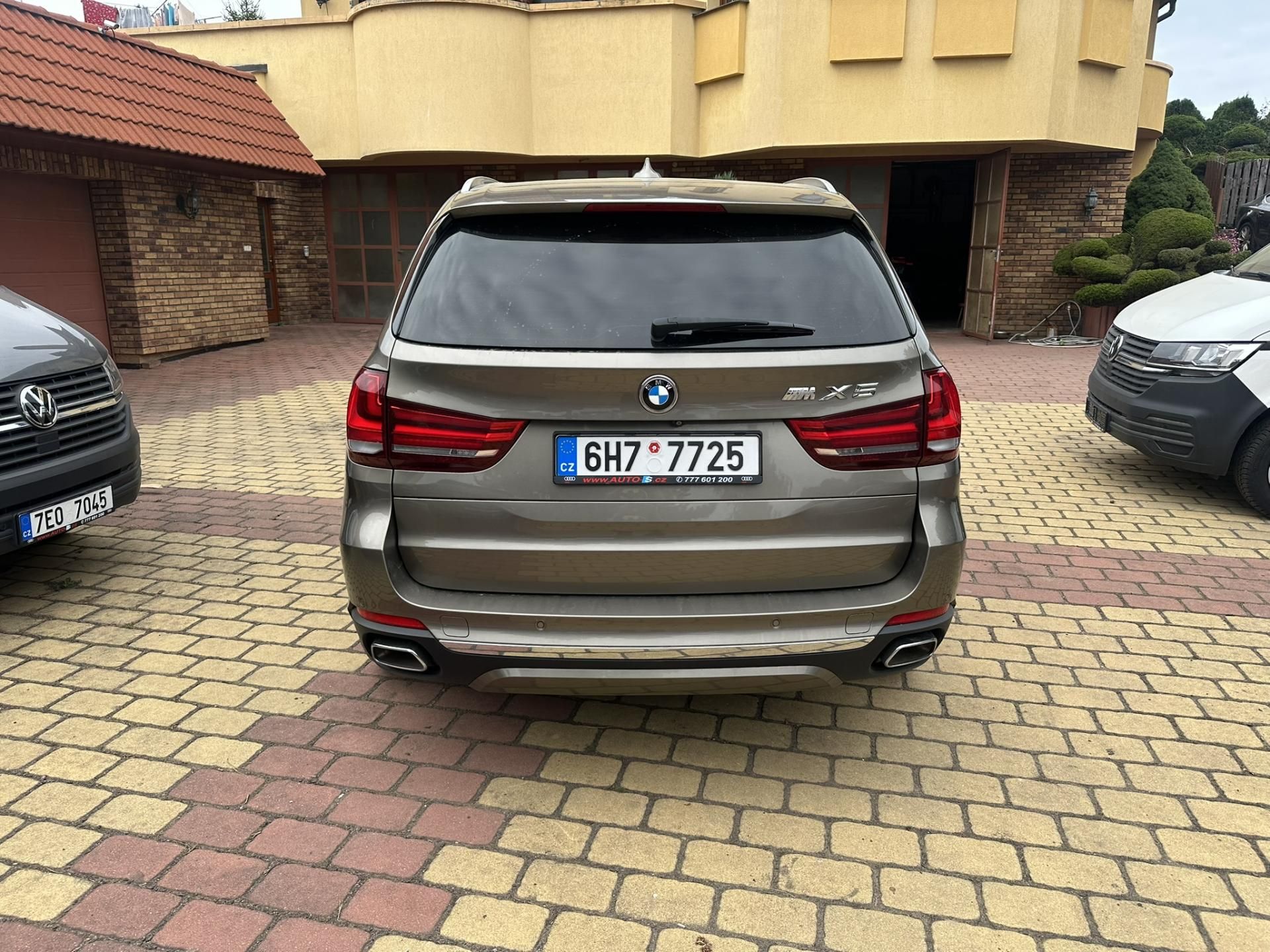 BMW X5, x DRIVE 30D - fotka 6