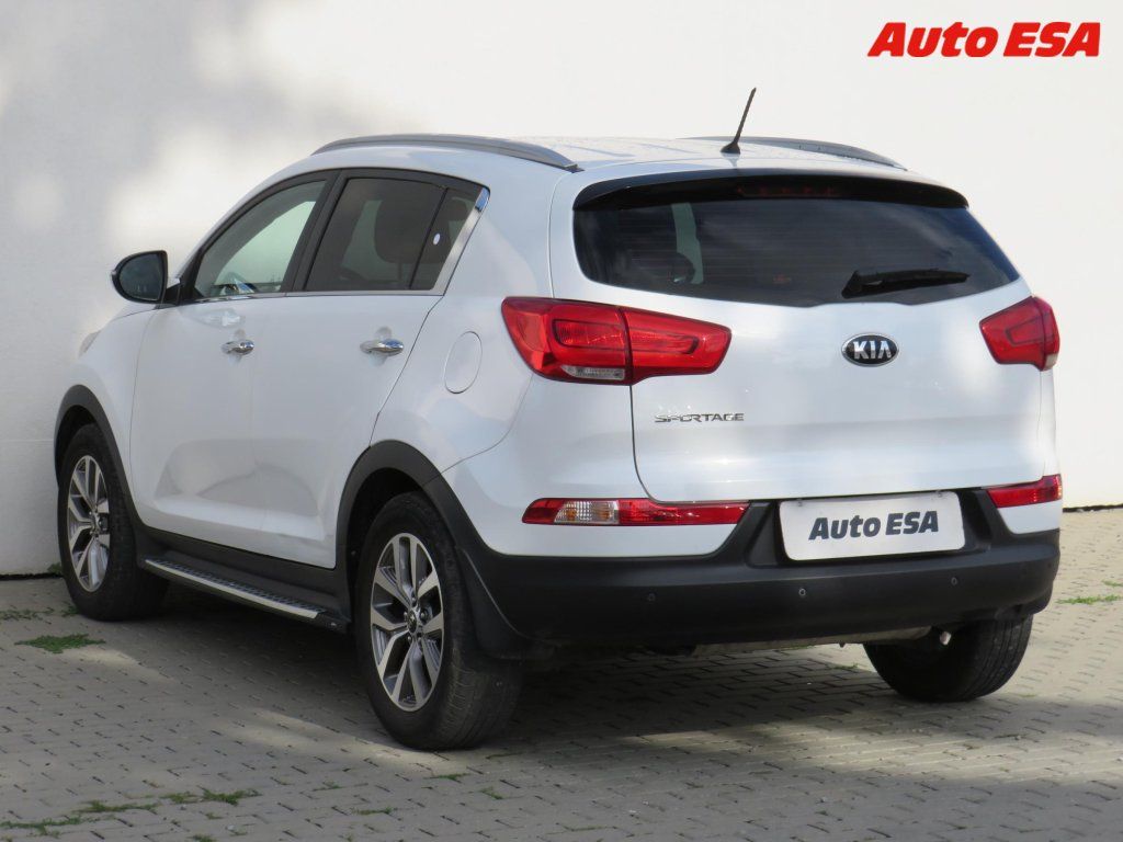 Kia Sportage, 1.6GDi,2.maj,ČR,AC - fotka 6