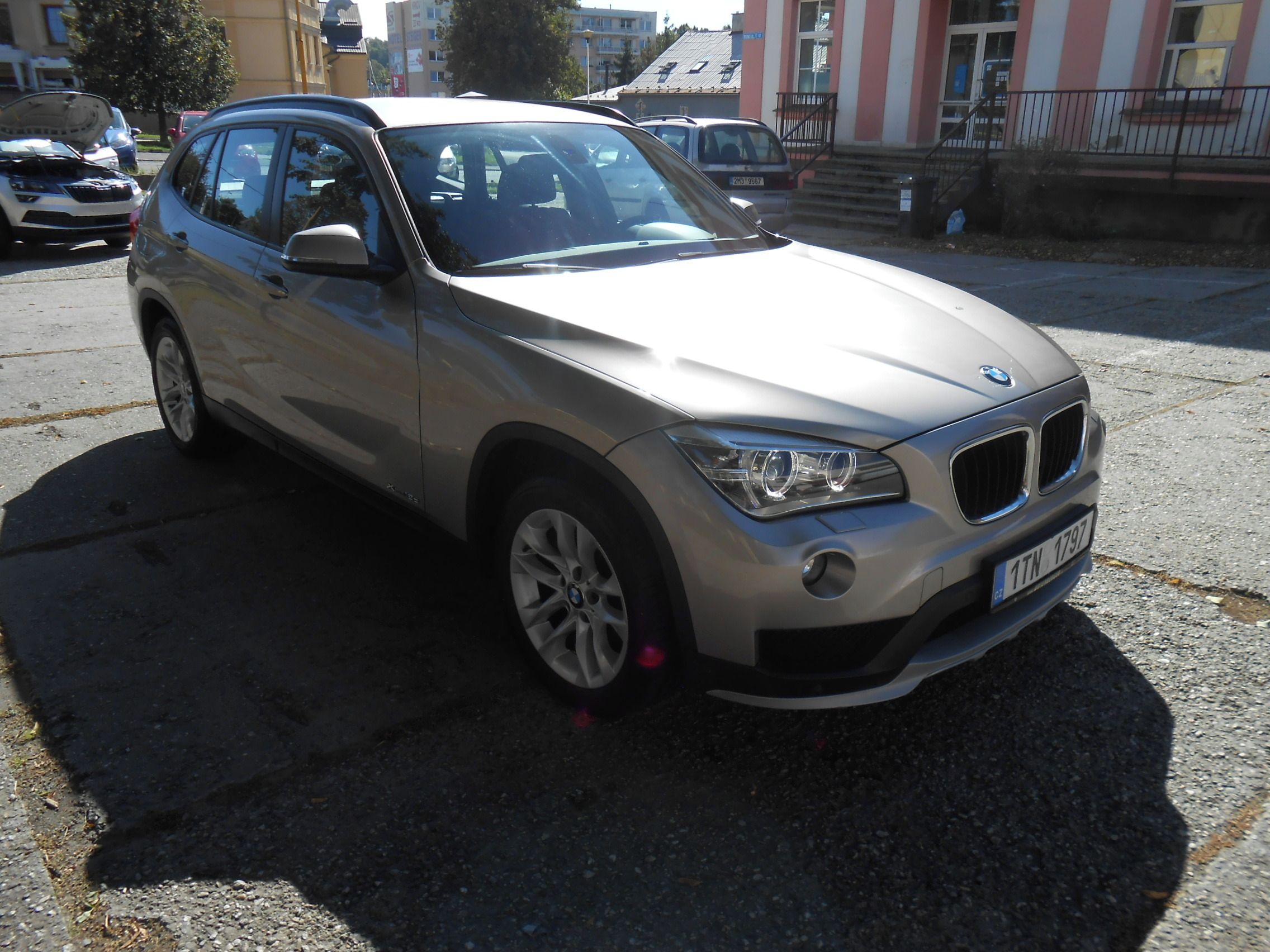 BMW X1, X-Drive 18d 105kW - fotka 2