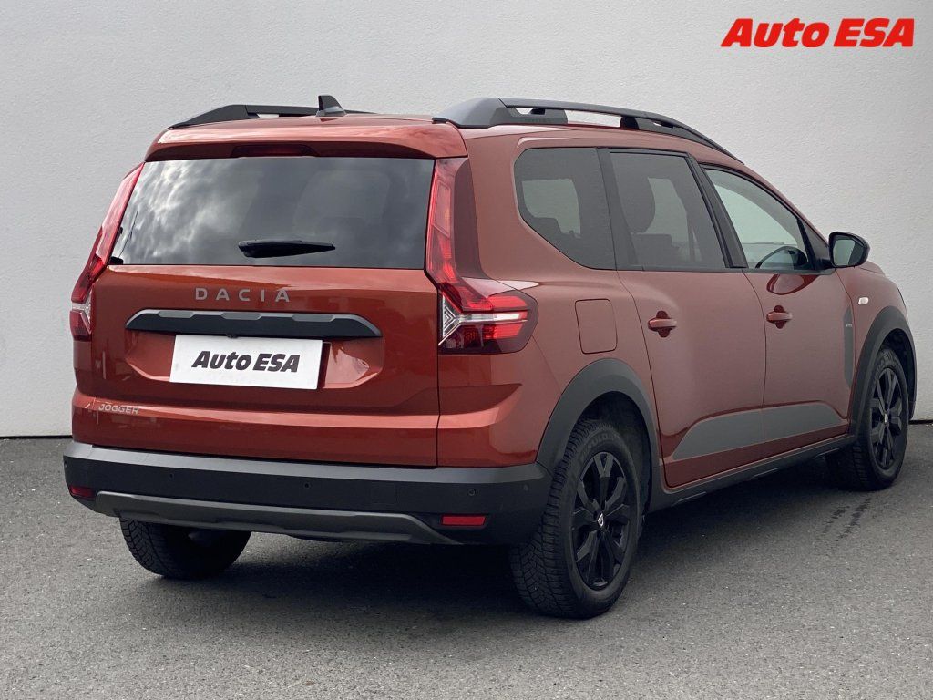 Dacia Jogger, 1.0 TCe,Extreme+,LED - fotka 4