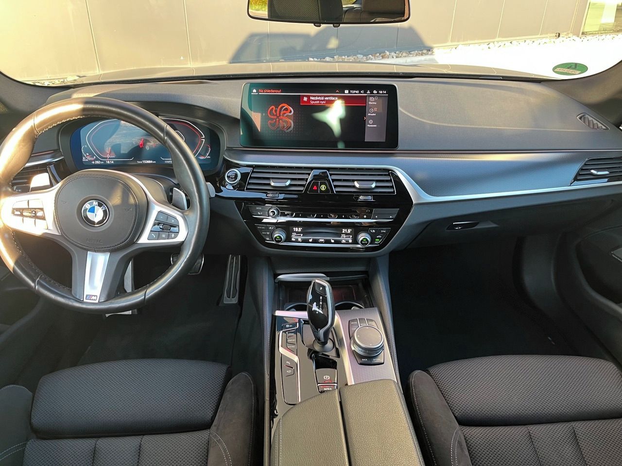 BMW Řada 5, 530D XDRIVE 210KW M Sport DPH - fotka 4