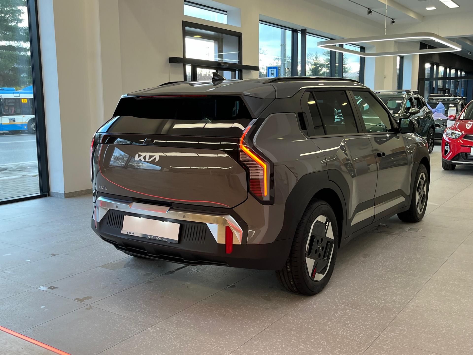 Kia EV3, EARTH 81,4 kWh, ADAS + V2L - fotka 5