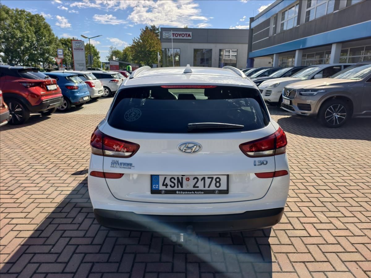 Hyundai i30, 1,4 T-GDi Comfort GO - fotka 6