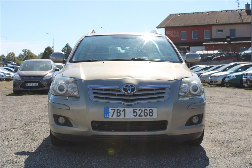 Toyota Avensis, 2,2 D4-D  DIG.KLIMA, STK 4/27 - fotka 2