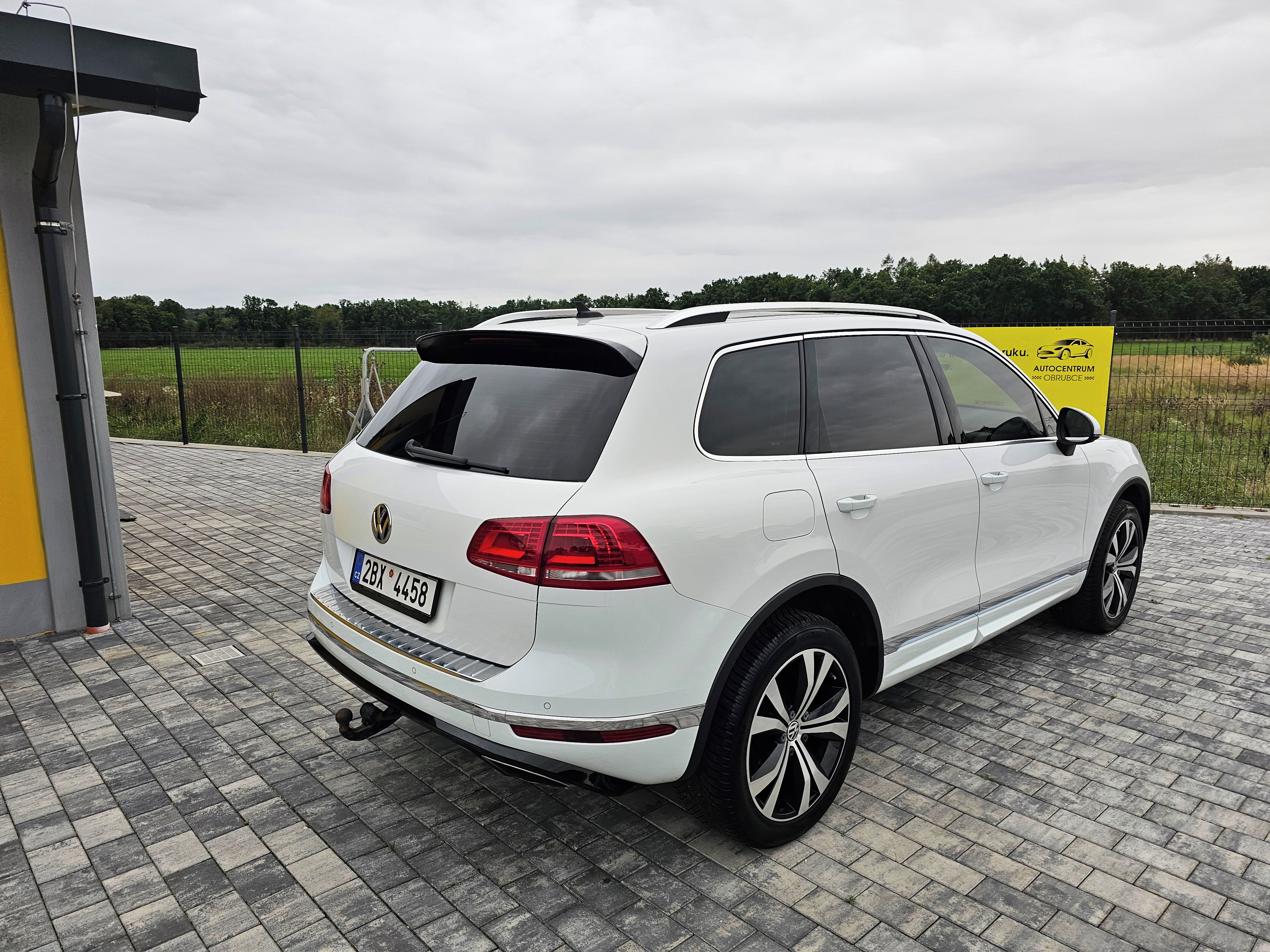 Volkswagen Touareg, 3.0TDI 193kW, R-Line - fotka 5