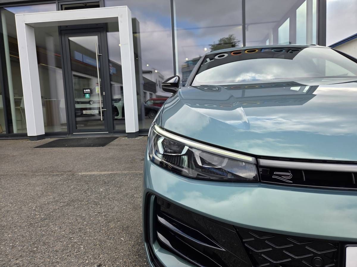 Volkswagen Passat, R-Line 2.0 TDI Black Style - fotka 5