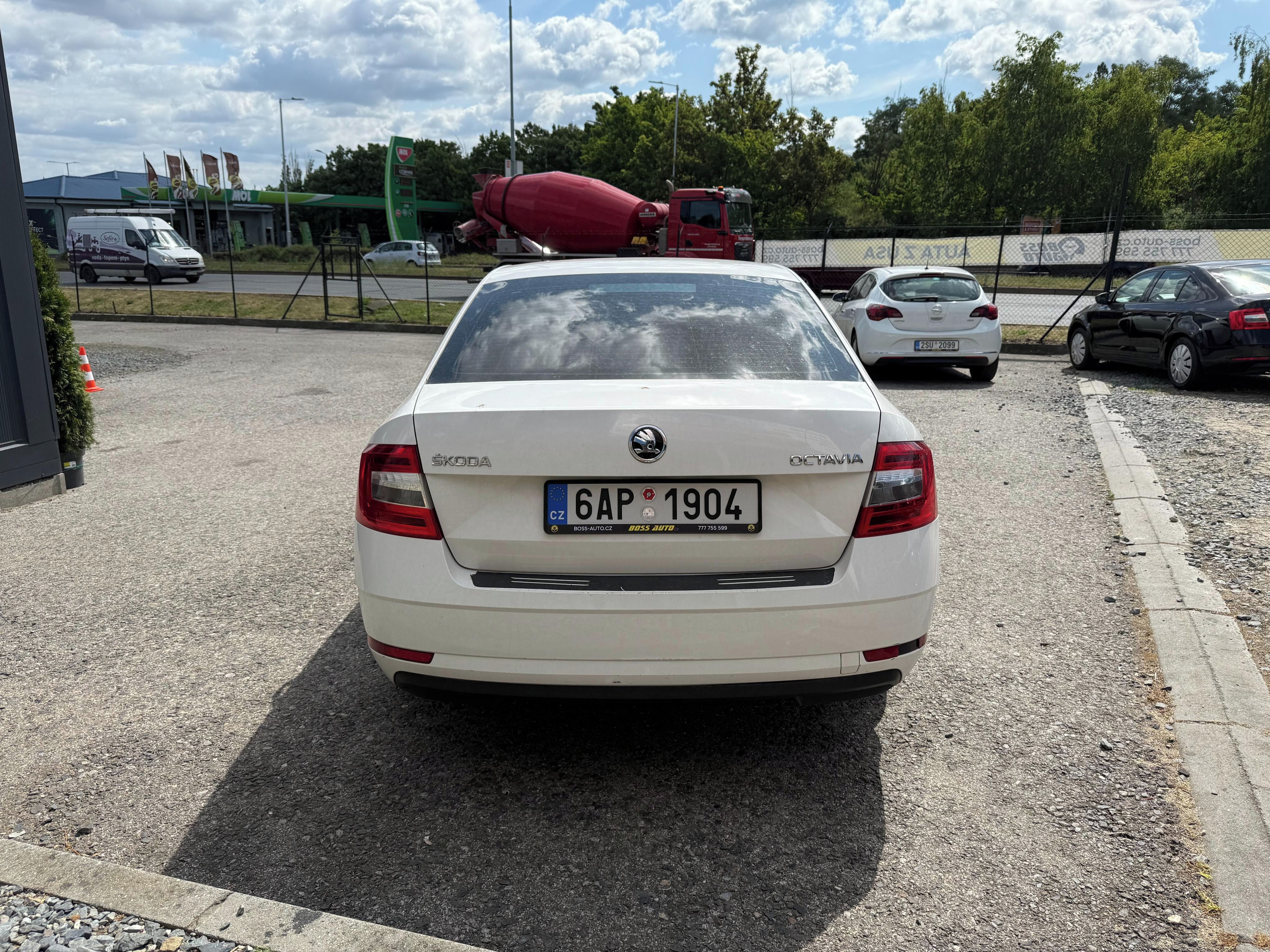 Škoda Octavia, Škoda Octavia 2017 1.6 - fotka 6