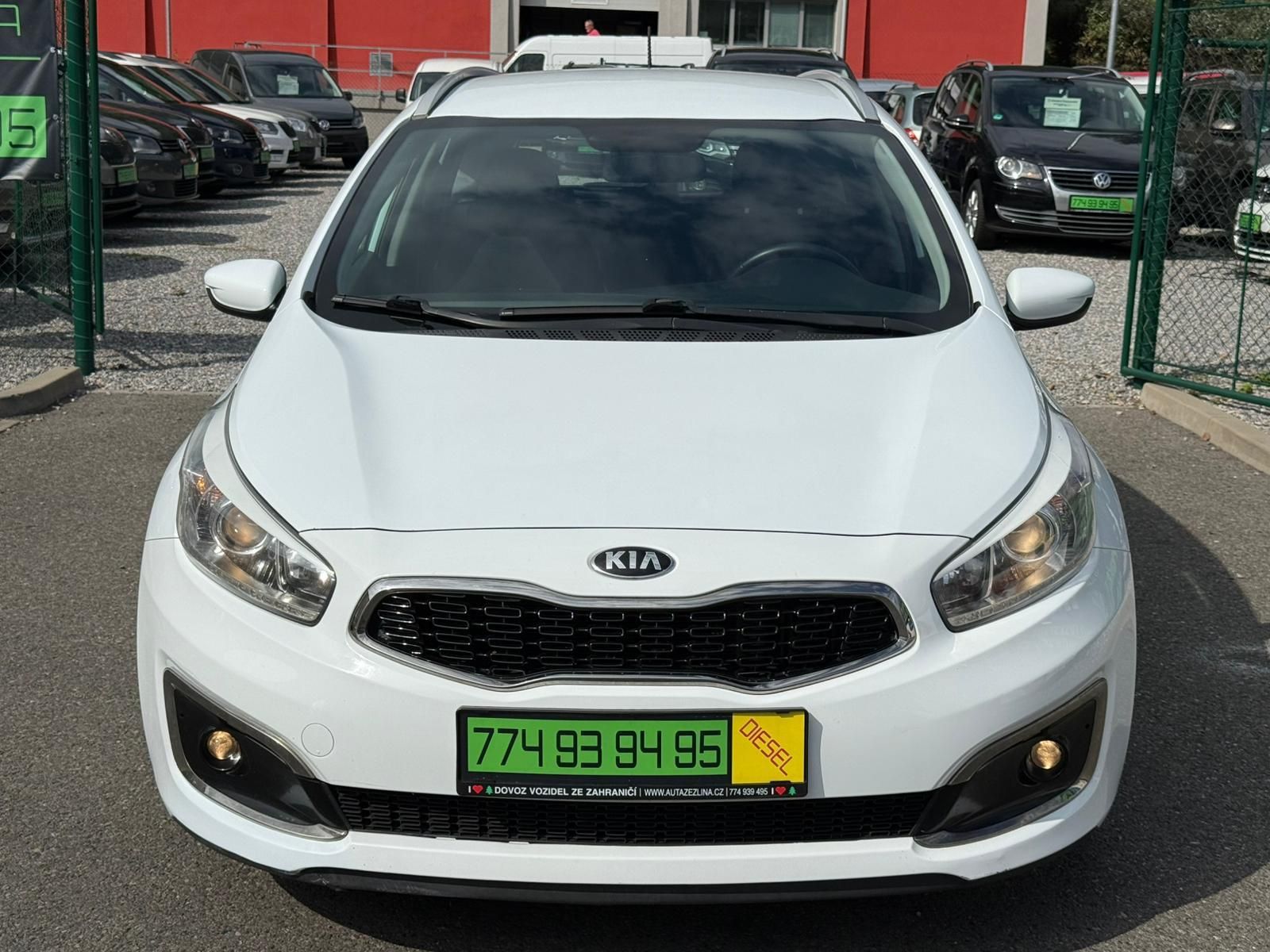 Kia Cee´d, 1,6 CRDI - PARK. SENZORY - fotka 2