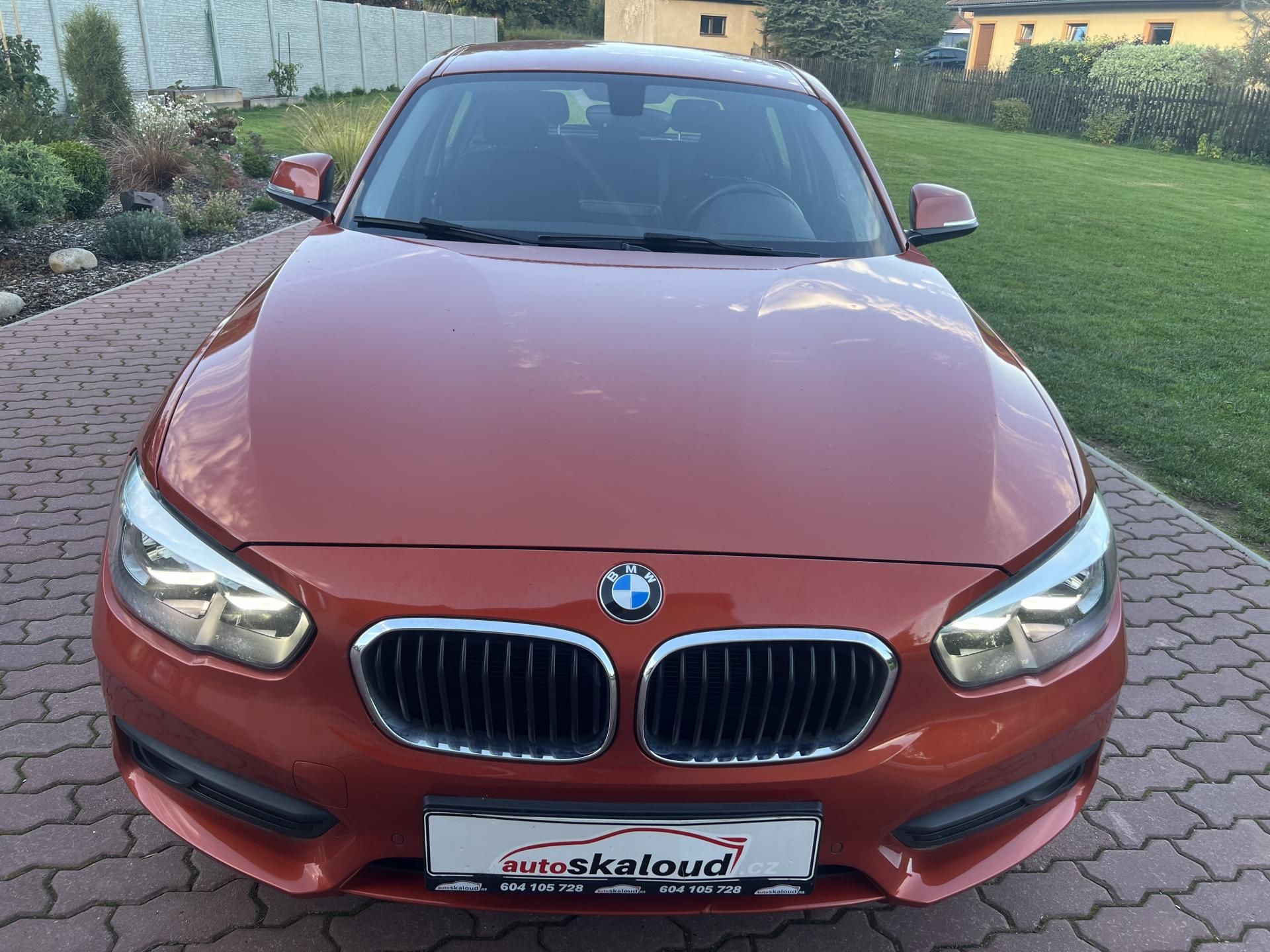 BMW Řada 1, 116i 80KW,ALU,KLIMA,TEMPOMAT - fotka 2