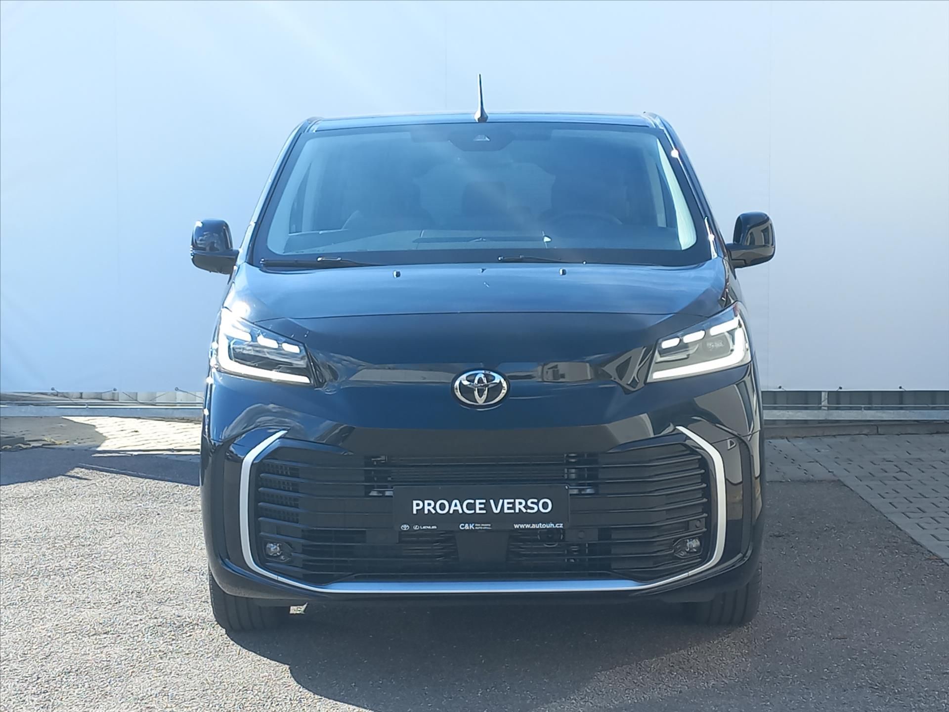Toyota Proace Verso, 2,0 Diesel 177k  8st. A/T L2 - fotka 4
