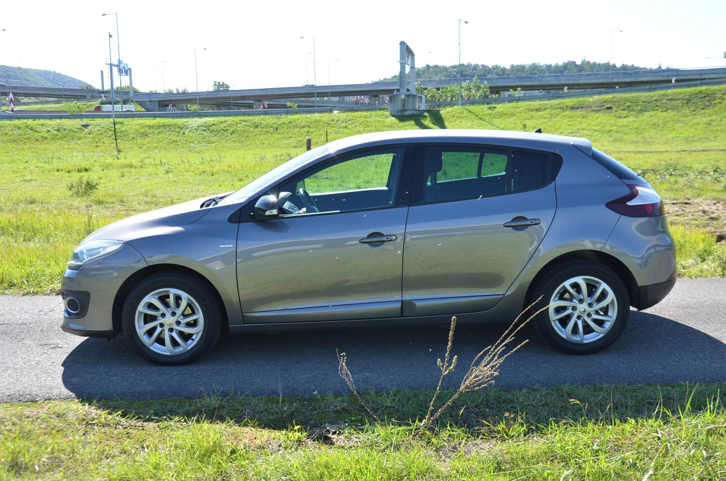 Renault Mégane, 3 1.2 TCe, LIMITED, 105000km - fotka 6