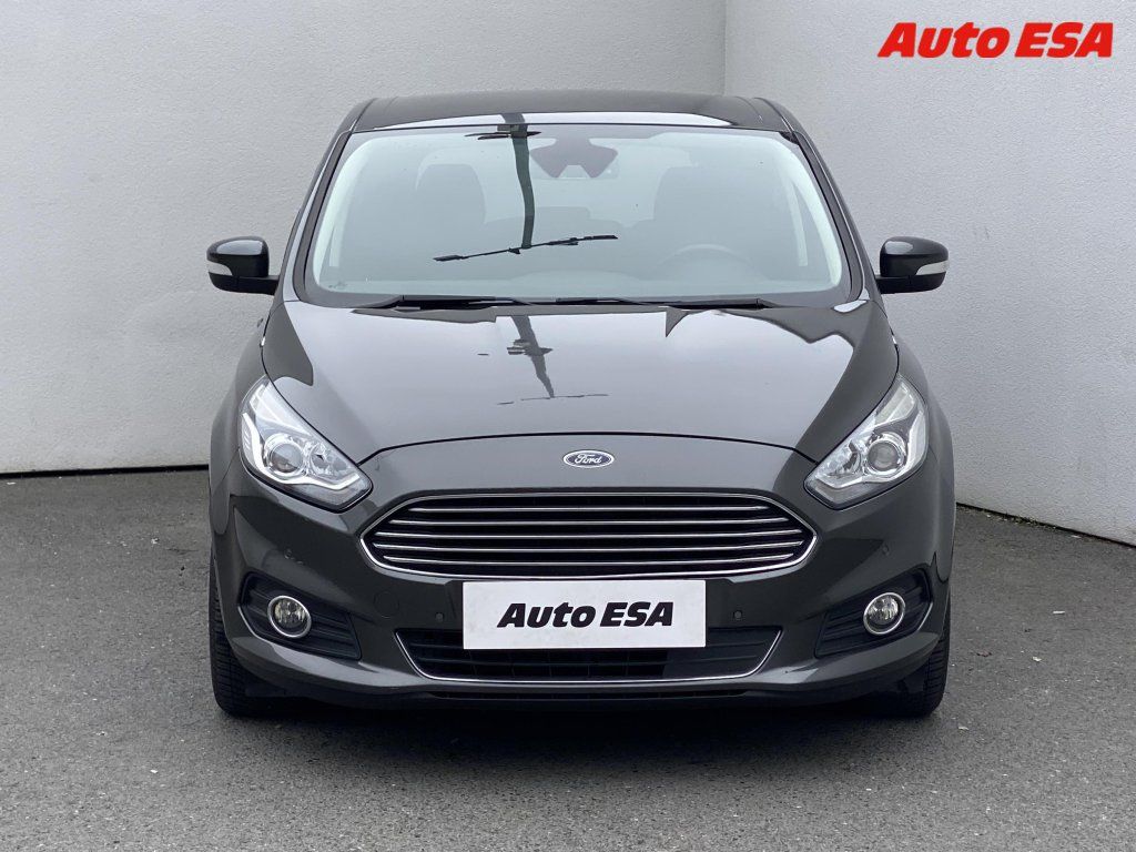 Ford S-MAX, 2.0 TDCi 7míst,AT,navi - fotka 2