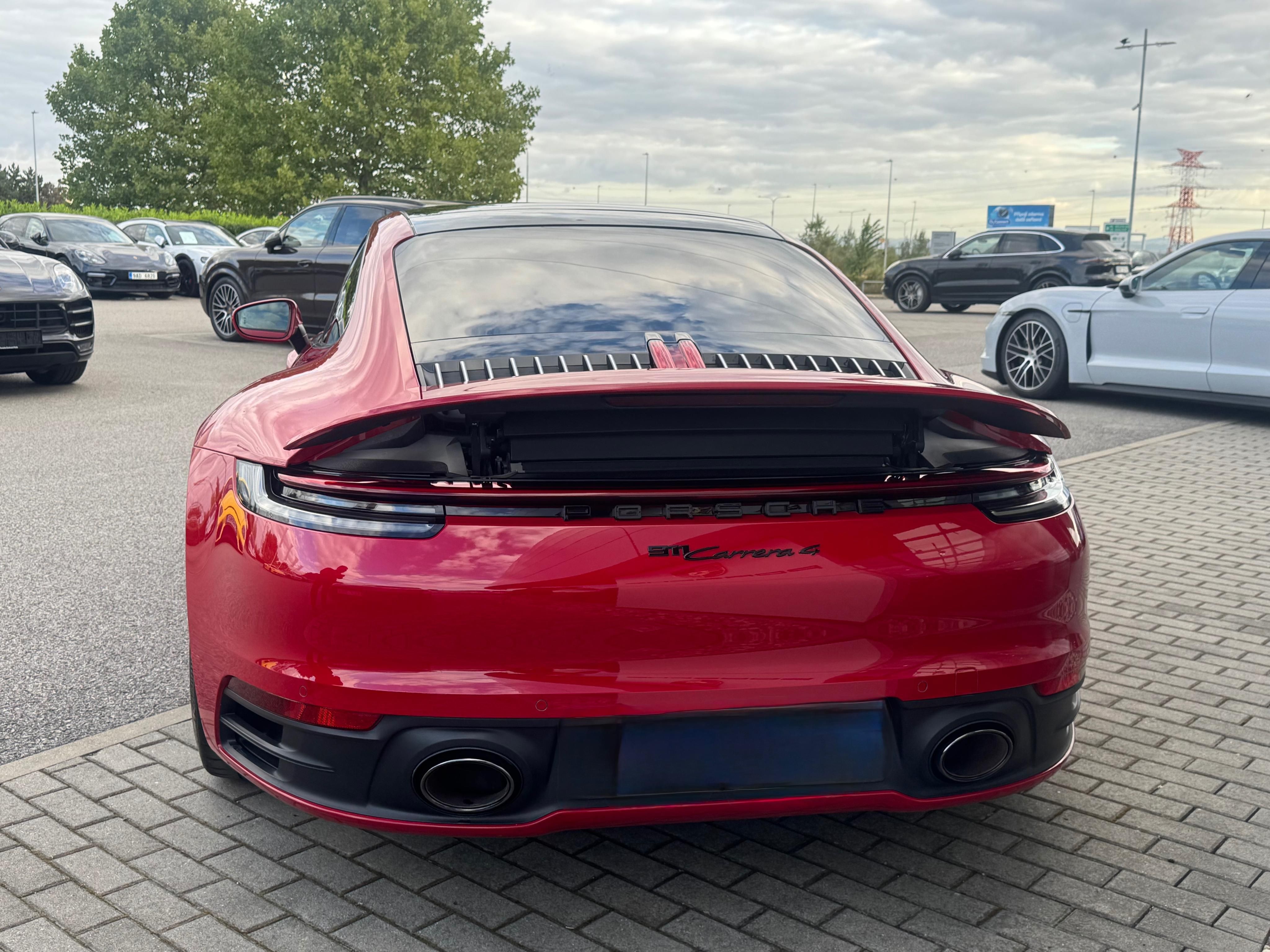 Porsche 911, 992 CARRERA 4 283KW DPH 1.MAJ - fotka 4