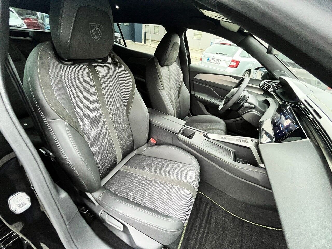 Peugeot 408, 408 GT Hybrid 145 e-DCS6 - fotka 6