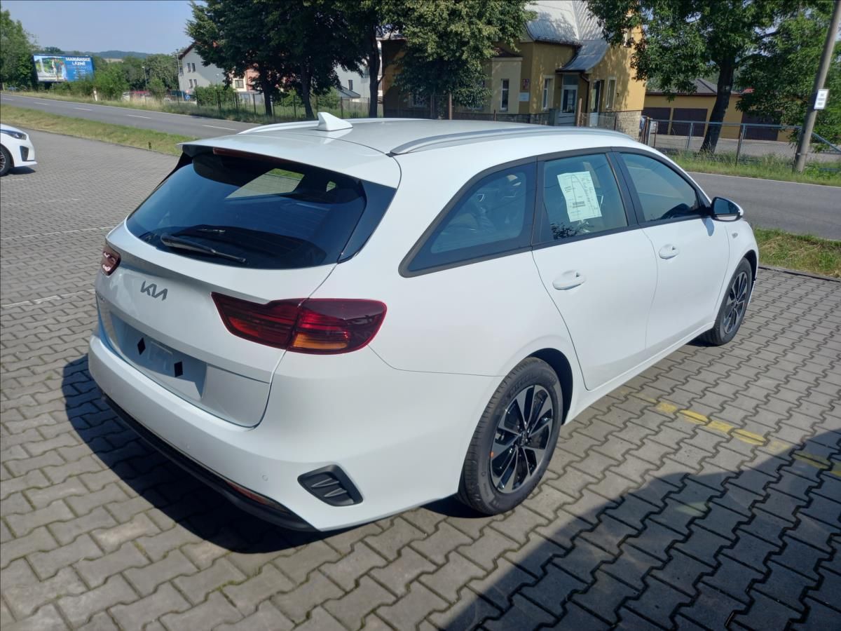 Kia Cee´d, 1,5 T-GDi 7DCT Spin 2025 - fotka 4