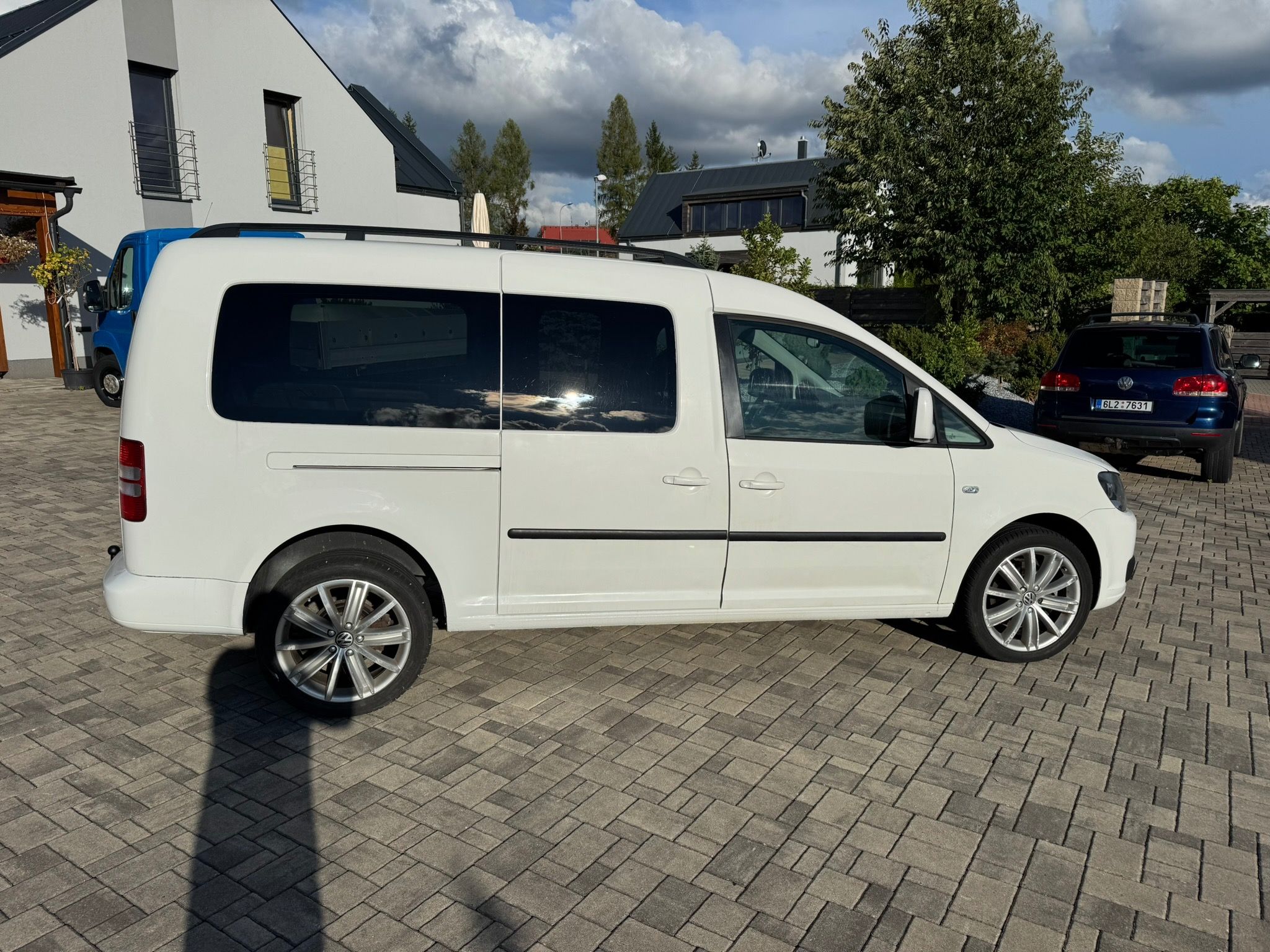 Volkswagen Caddy, 2,0 TDi 103kW DSG 7míst - fotka 6