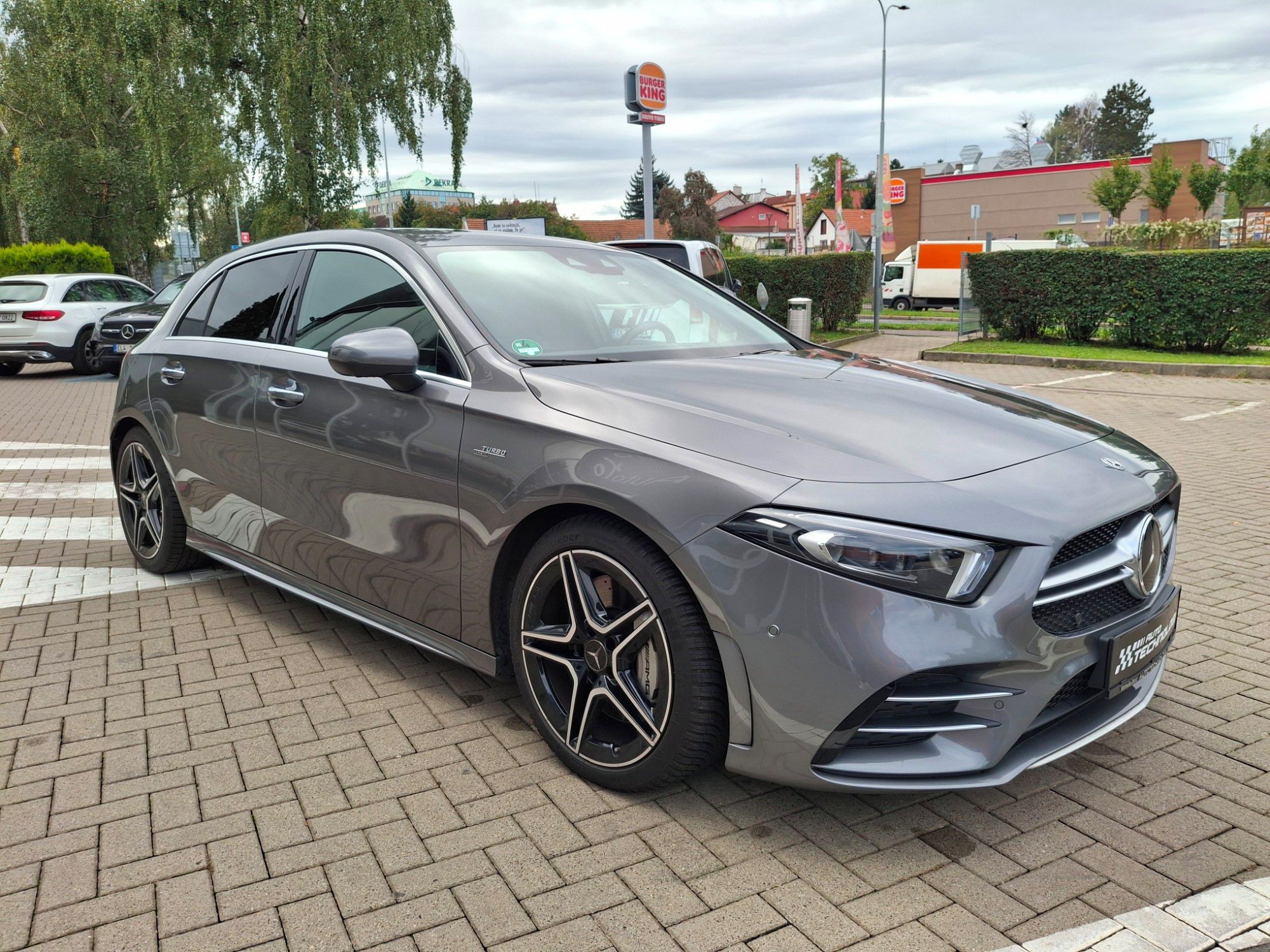 Mercedes-Benz Třídy A, 35 AMG 4MATIC - fotka 4